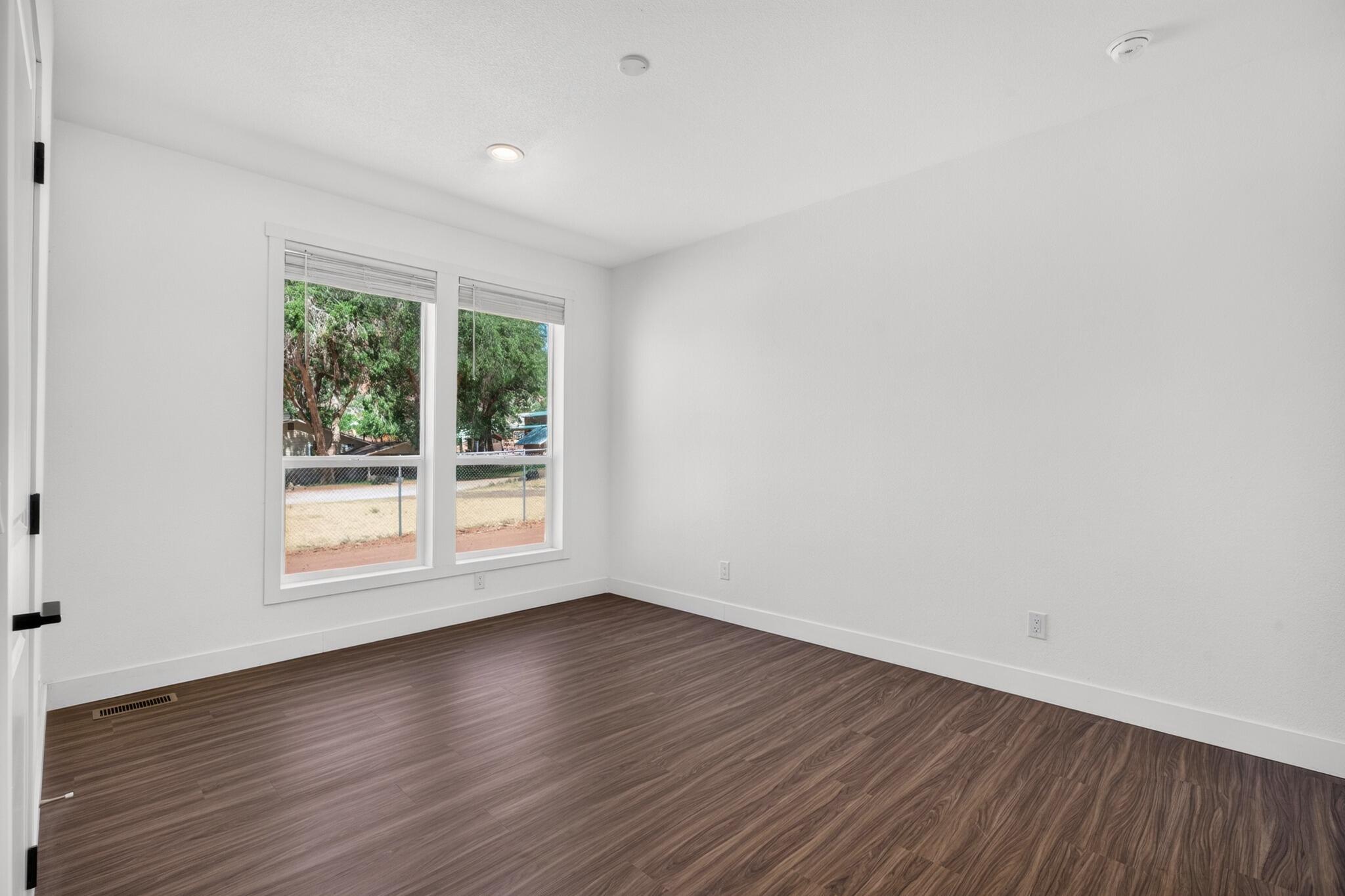SHORT CREEK - Residential