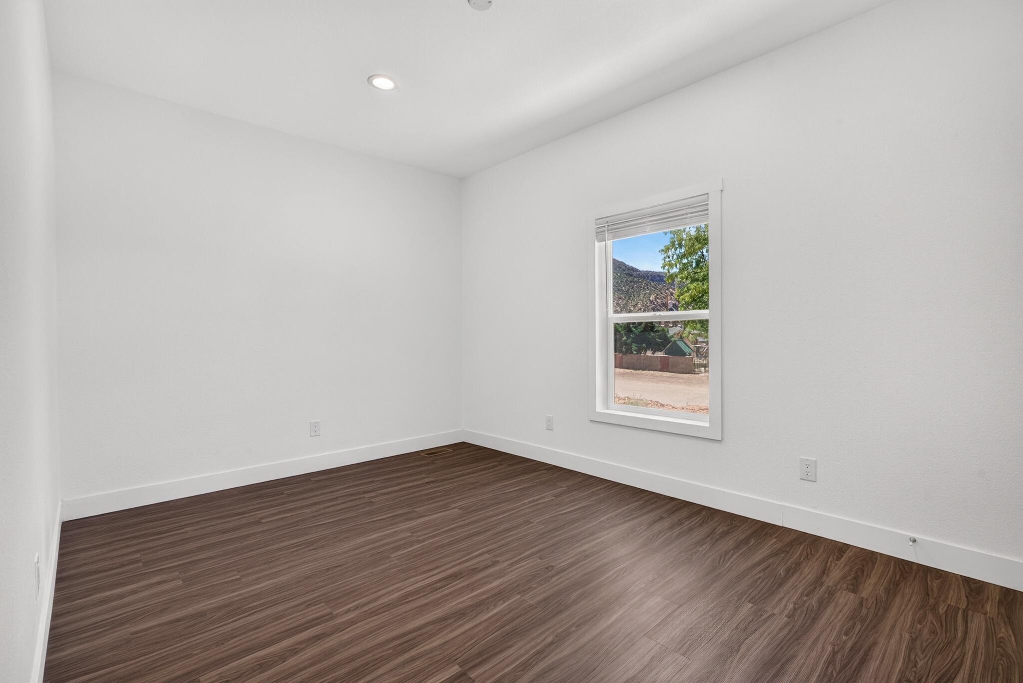 SHORT CREEK - Residential