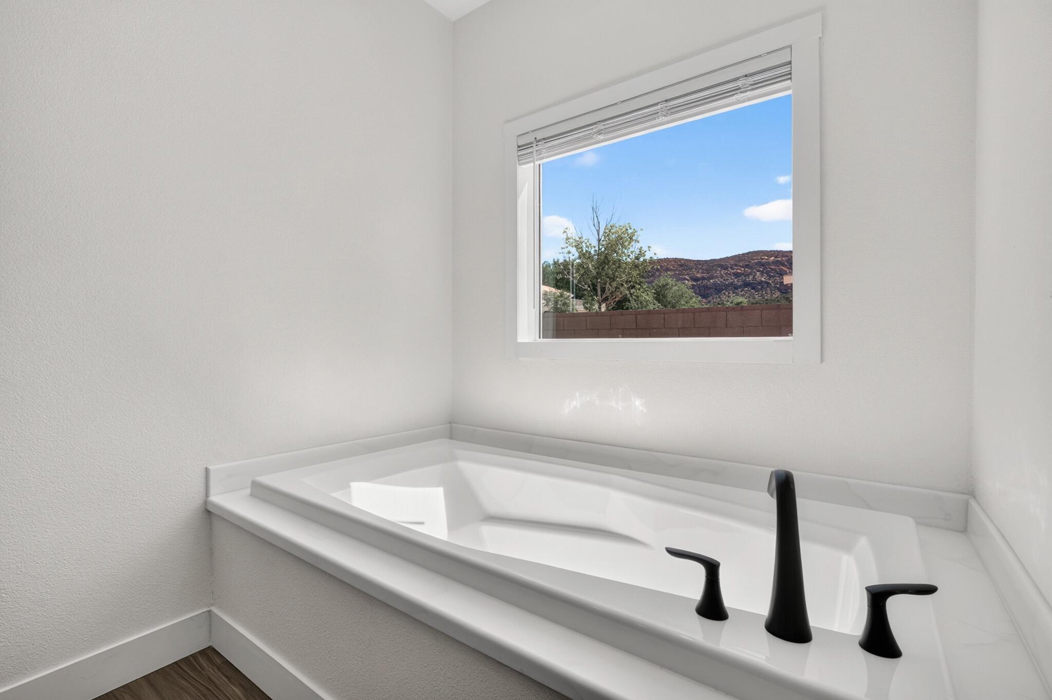 SHORT CREEK - Residential