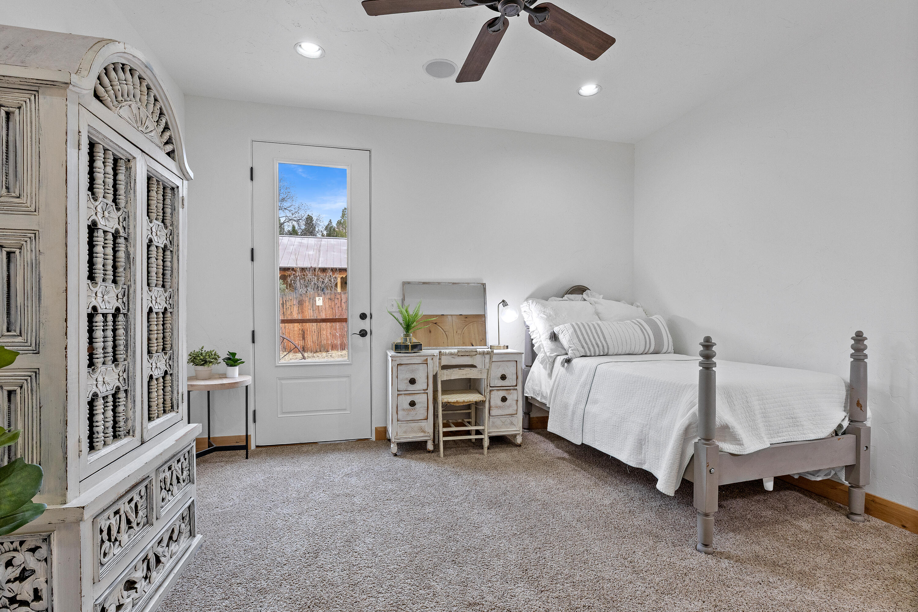 ROCKVILLE TOWNSITE - Residential