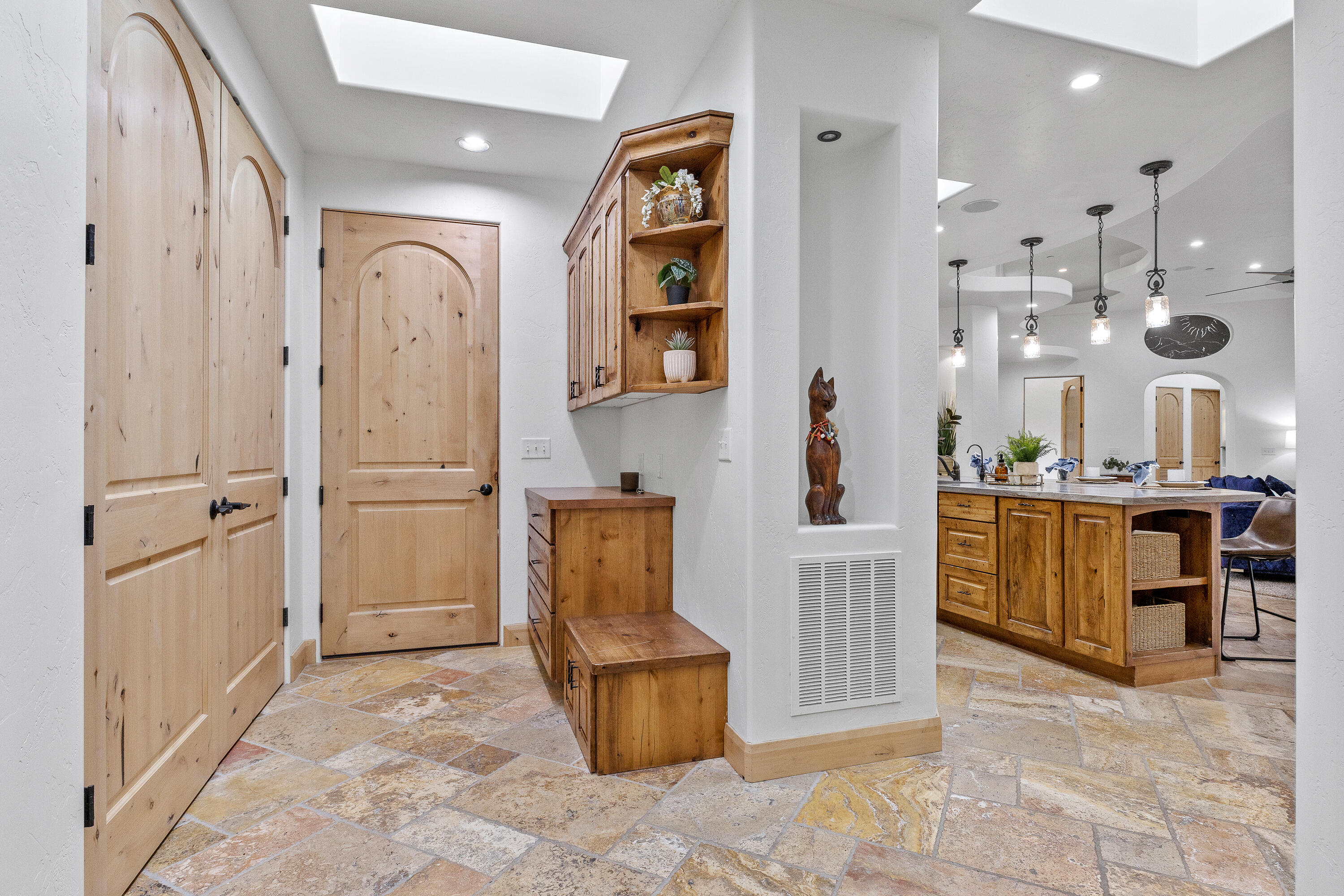 ROCKVILLE TOWNSITE - Residential
