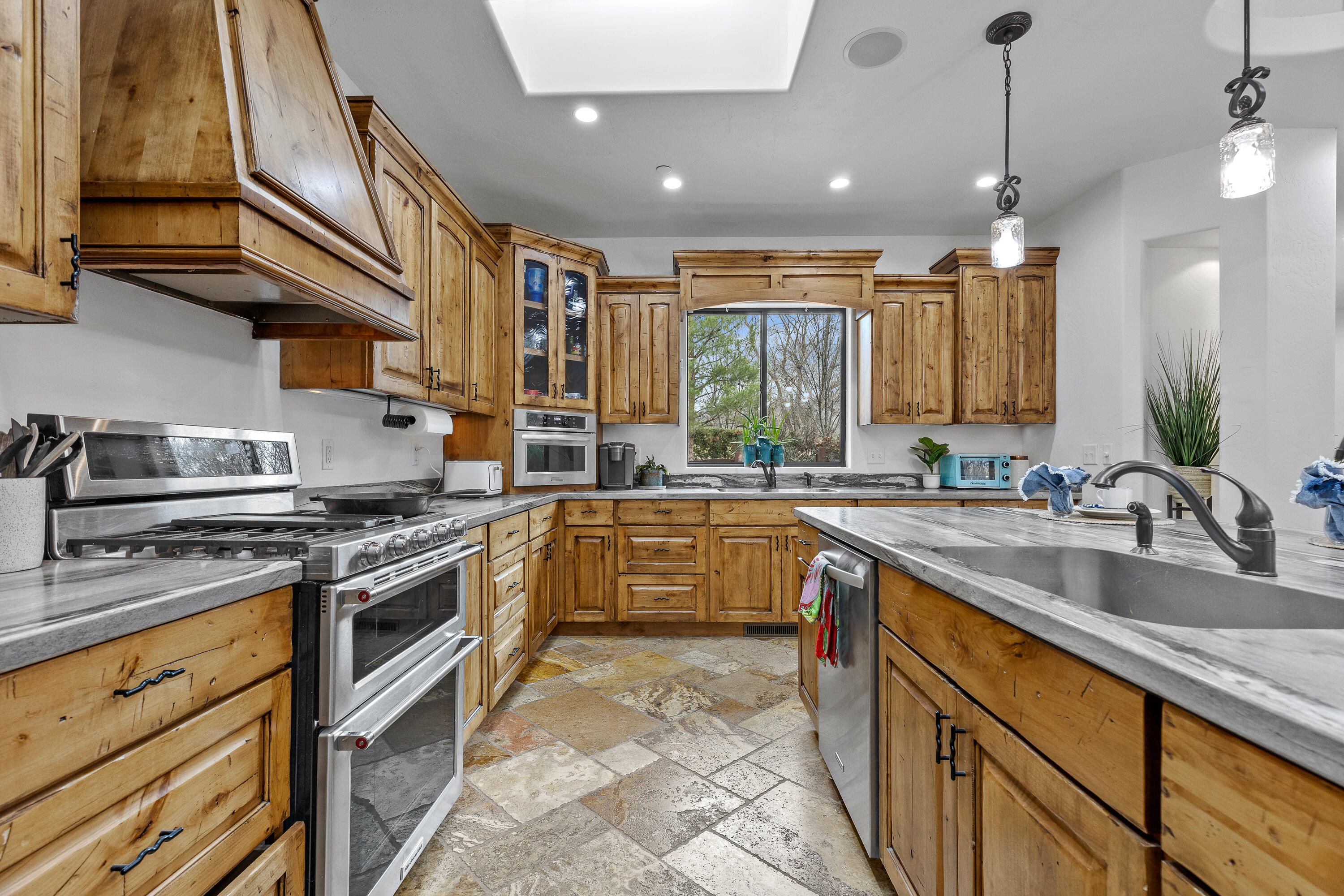 ROCKVILLE TOWNSITE - Residential