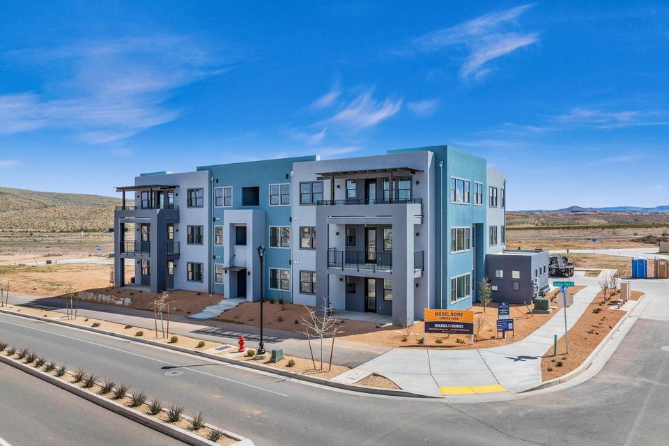 DESERT COLOR AUBURN HILLS - Residential