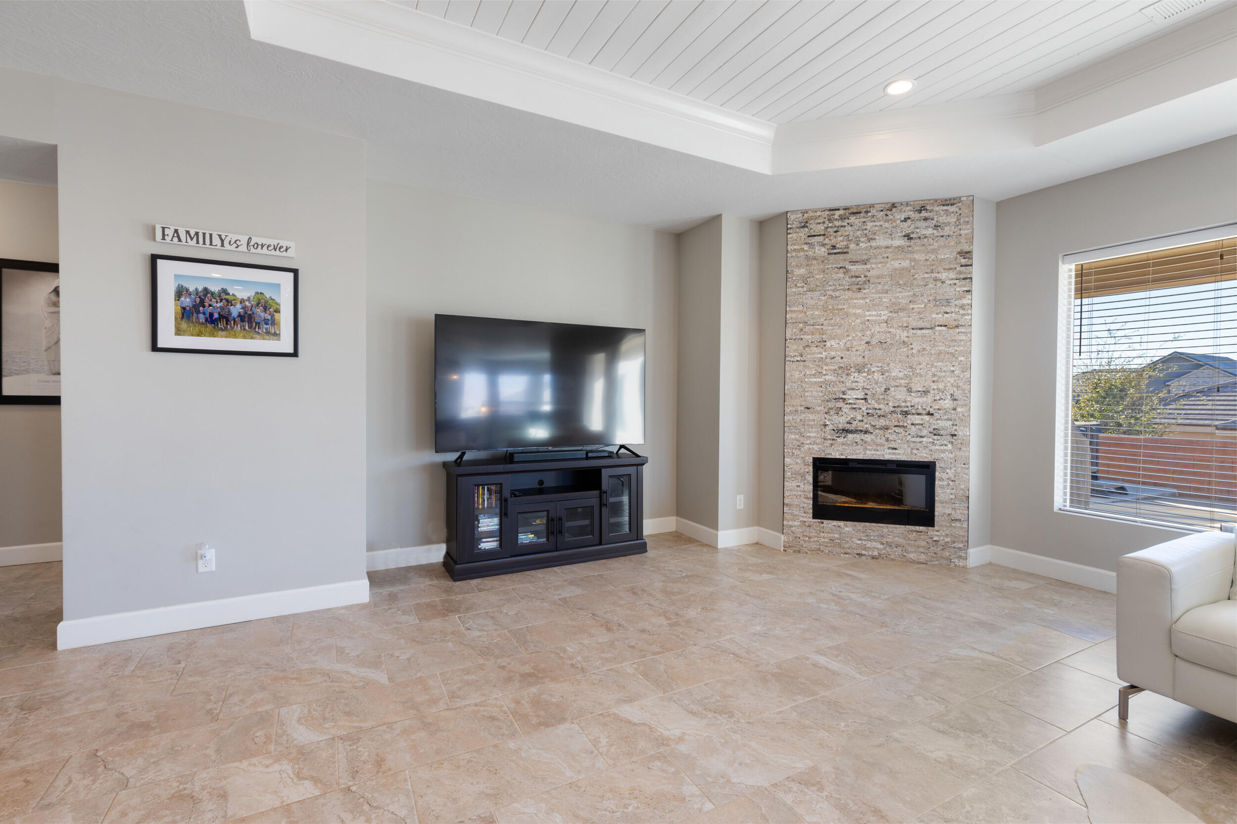 DIXIE SPRINGS - Residential