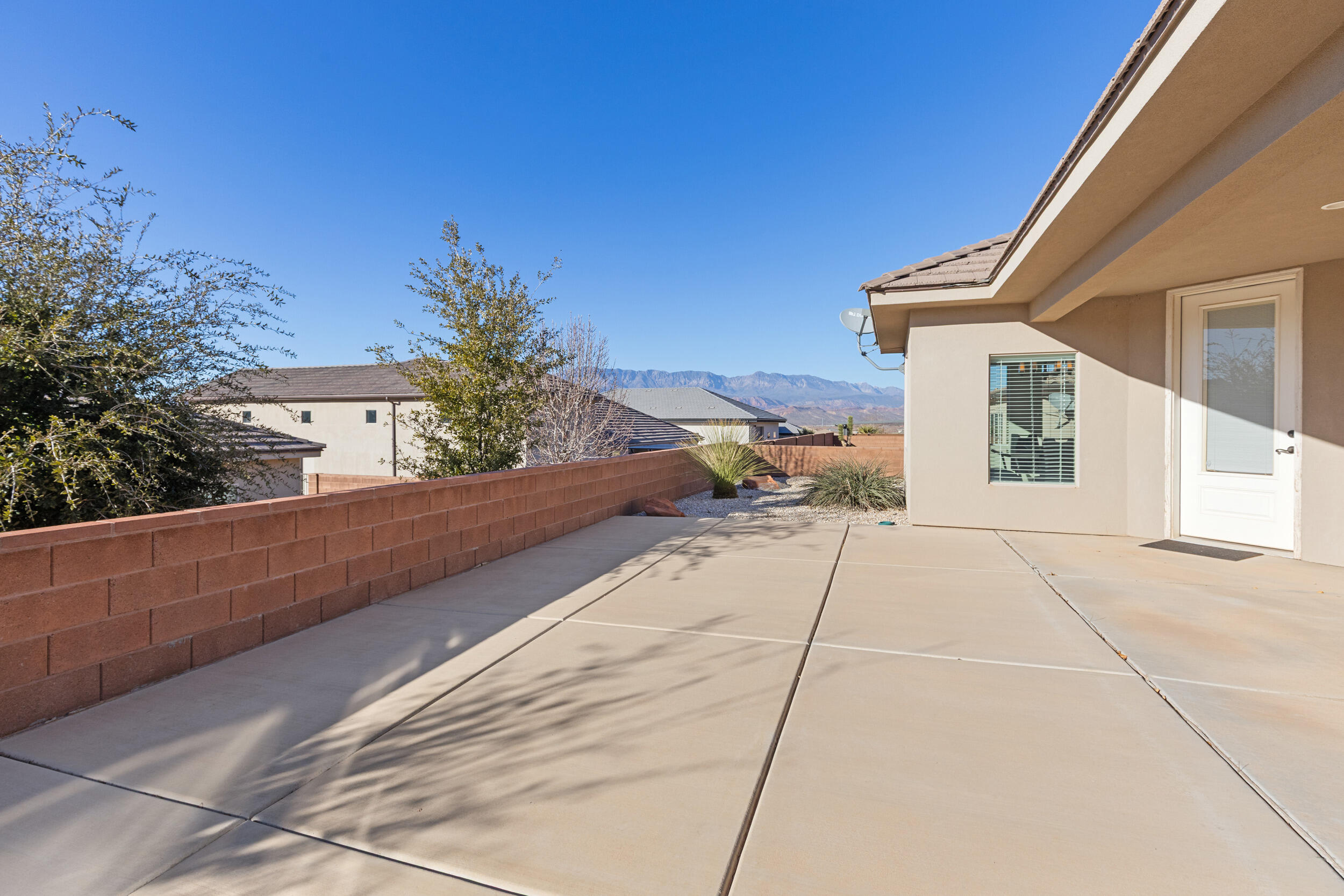 DIXIE SPRINGS - Residential