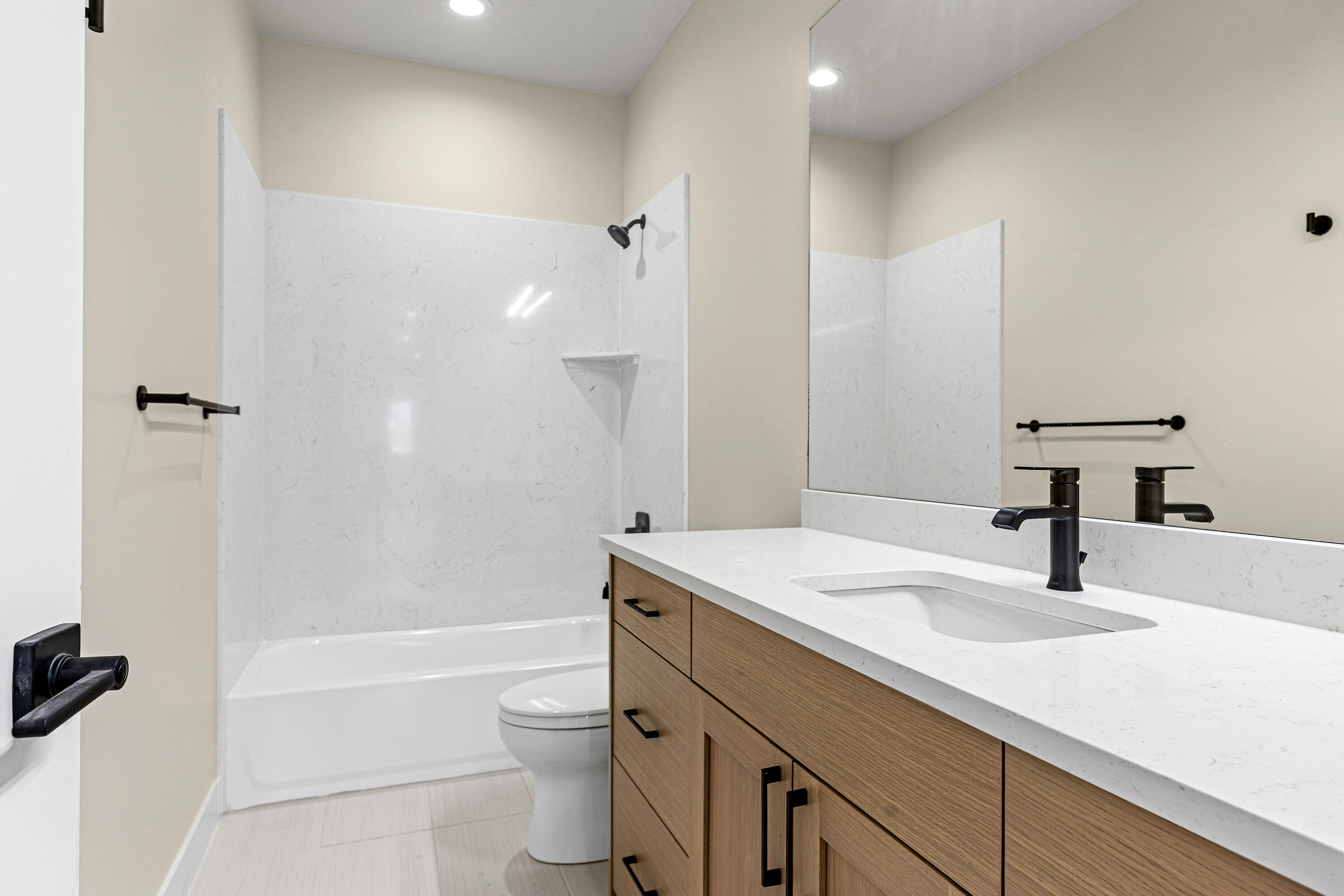 ESTATES AT BURKE SPRINGS - Residential
