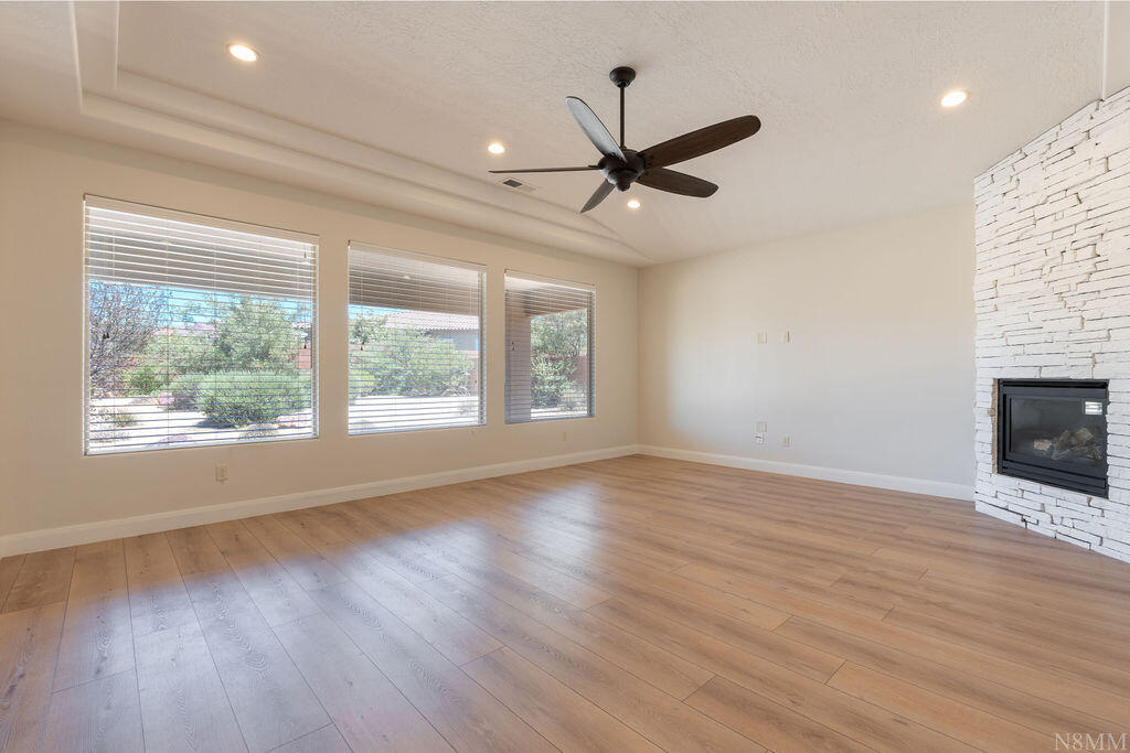 TENAYA ESTATES - Residential