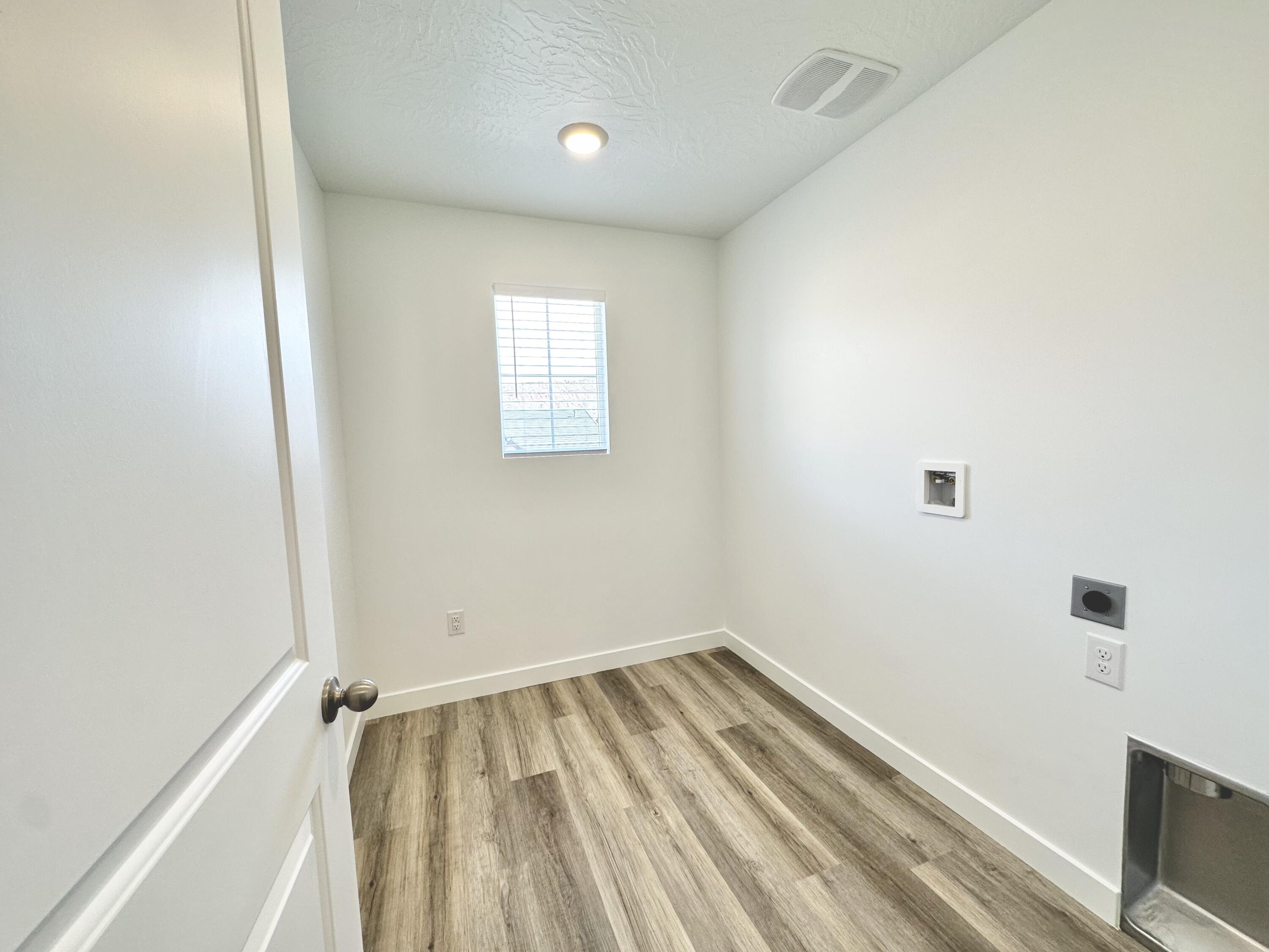STARR SPRINGS AT LONG VALLEY - Residential