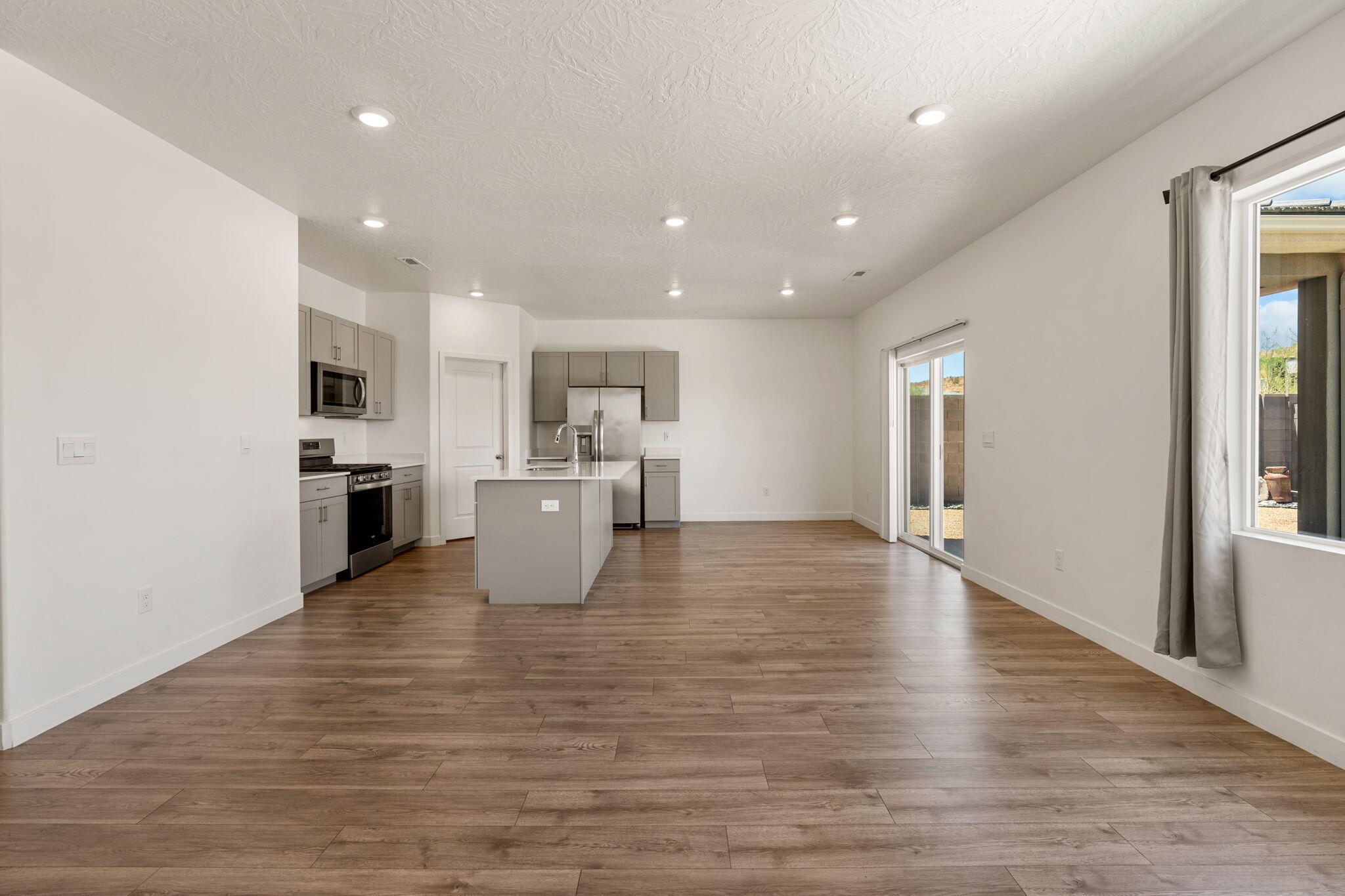 STARR SPRINGS AT LONG VALLEY - Residential