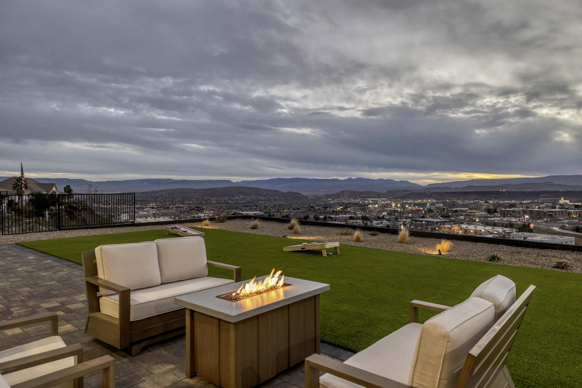 EAST RIDGE - Residential