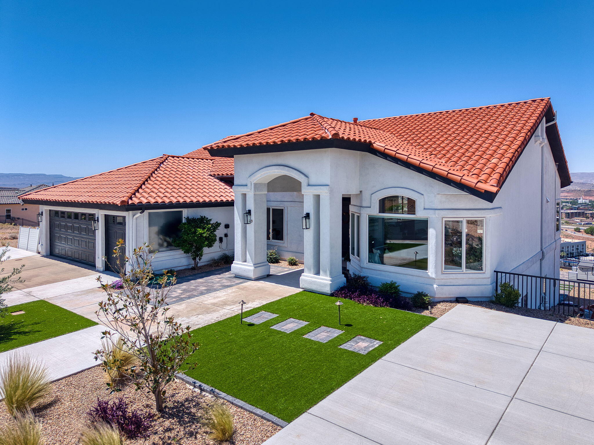 EAST RIDGE - Residential