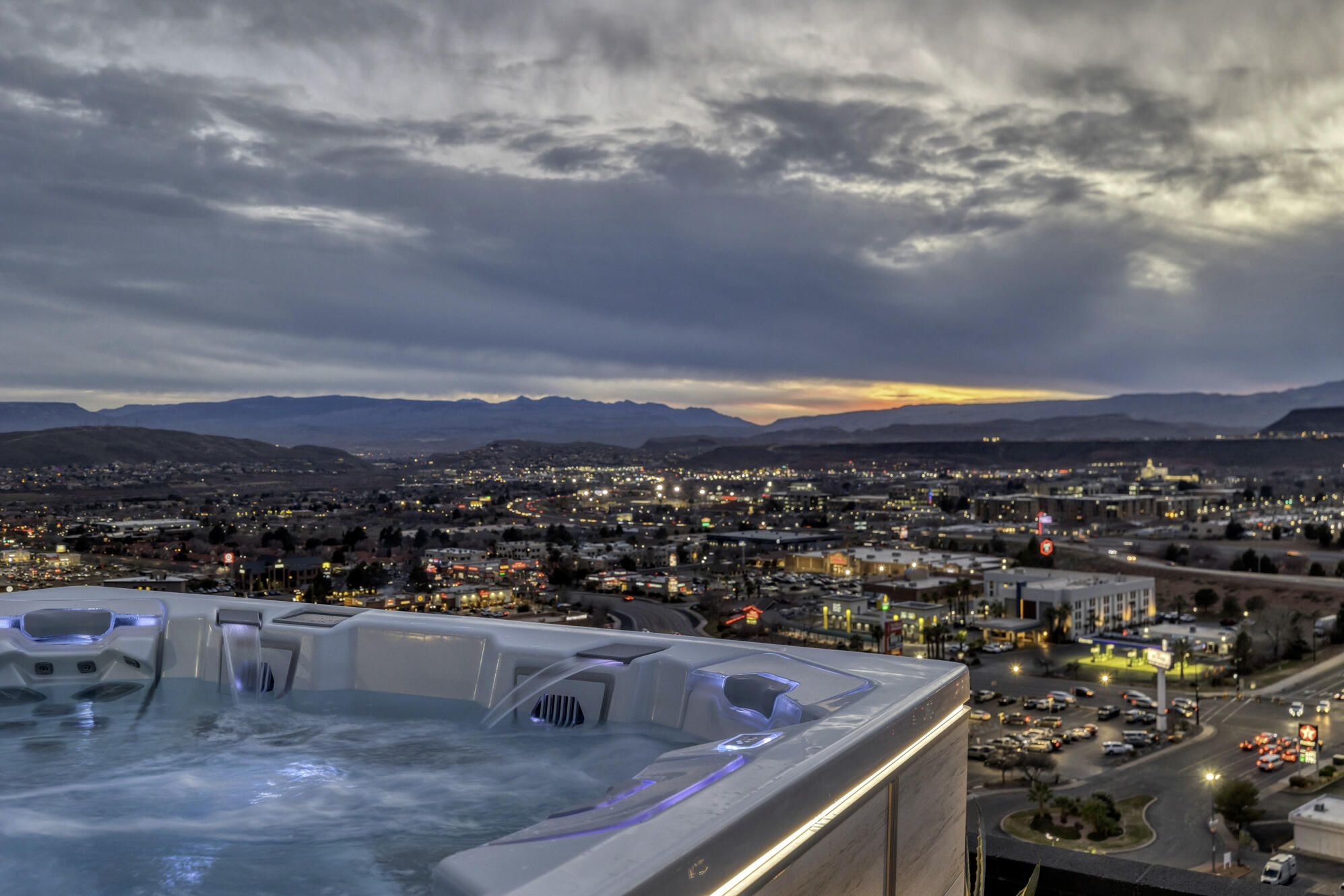 EAST RIDGE - Residential