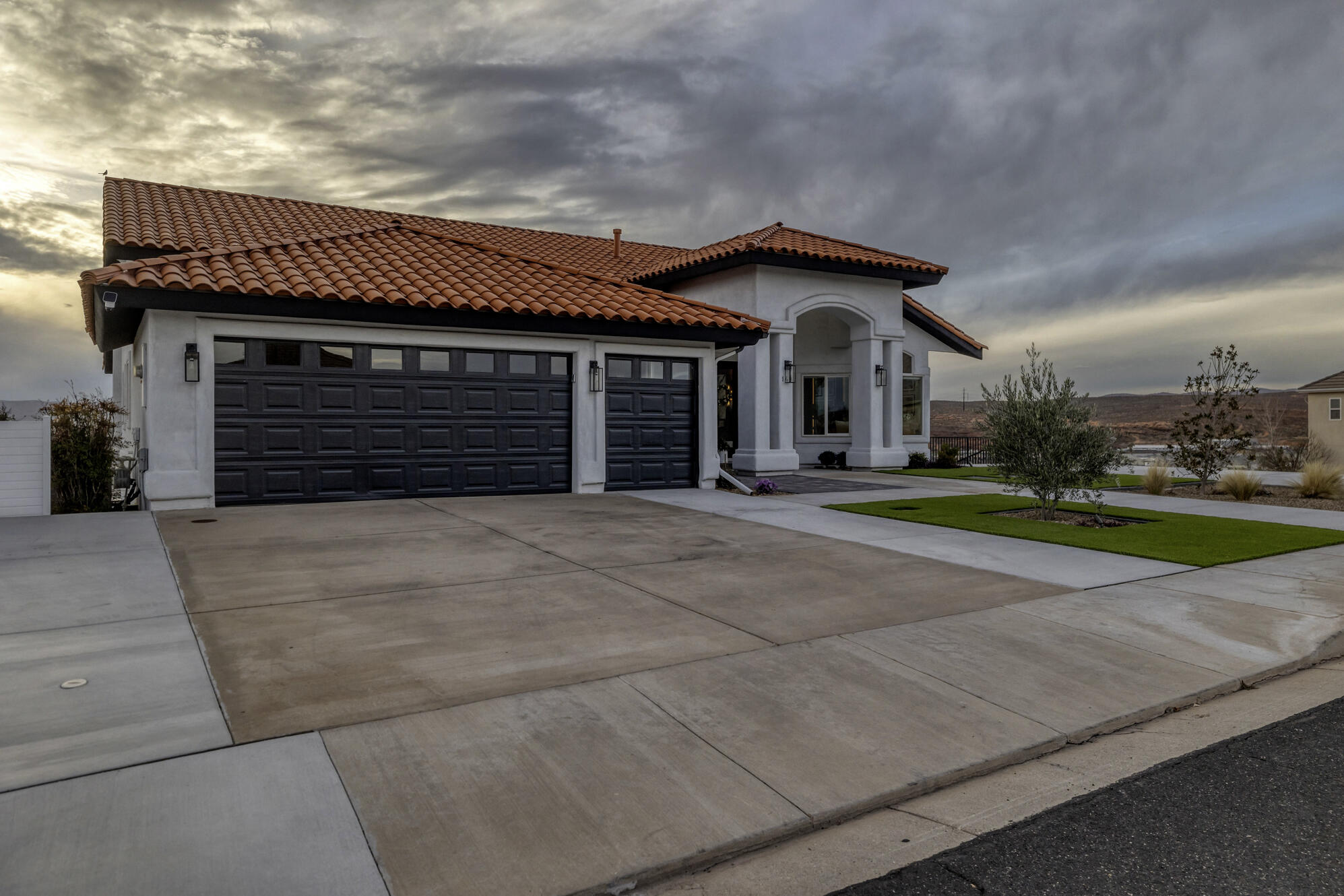 EAST RIDGE - Residential