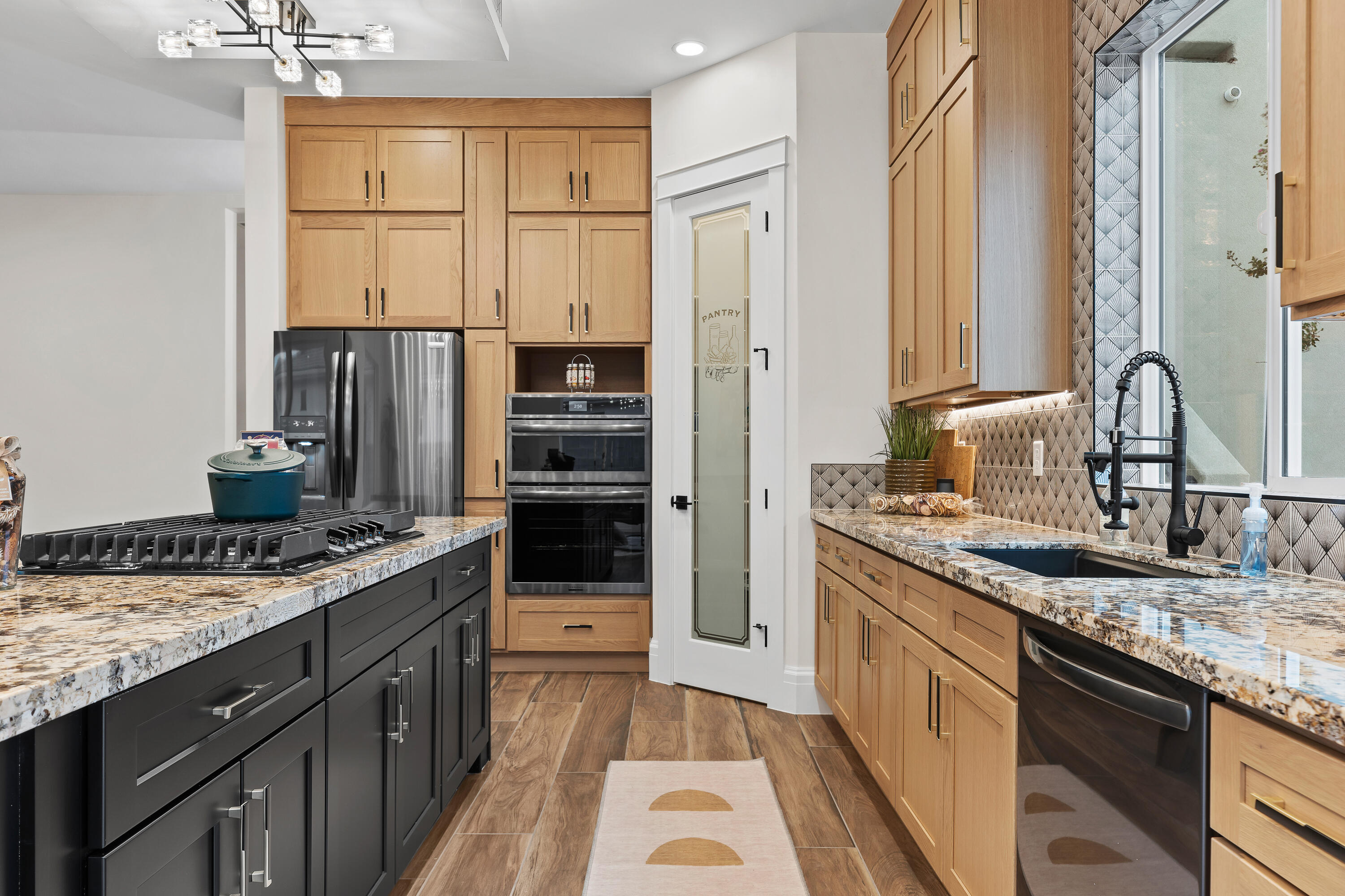 FALCON RIDGE - Residential