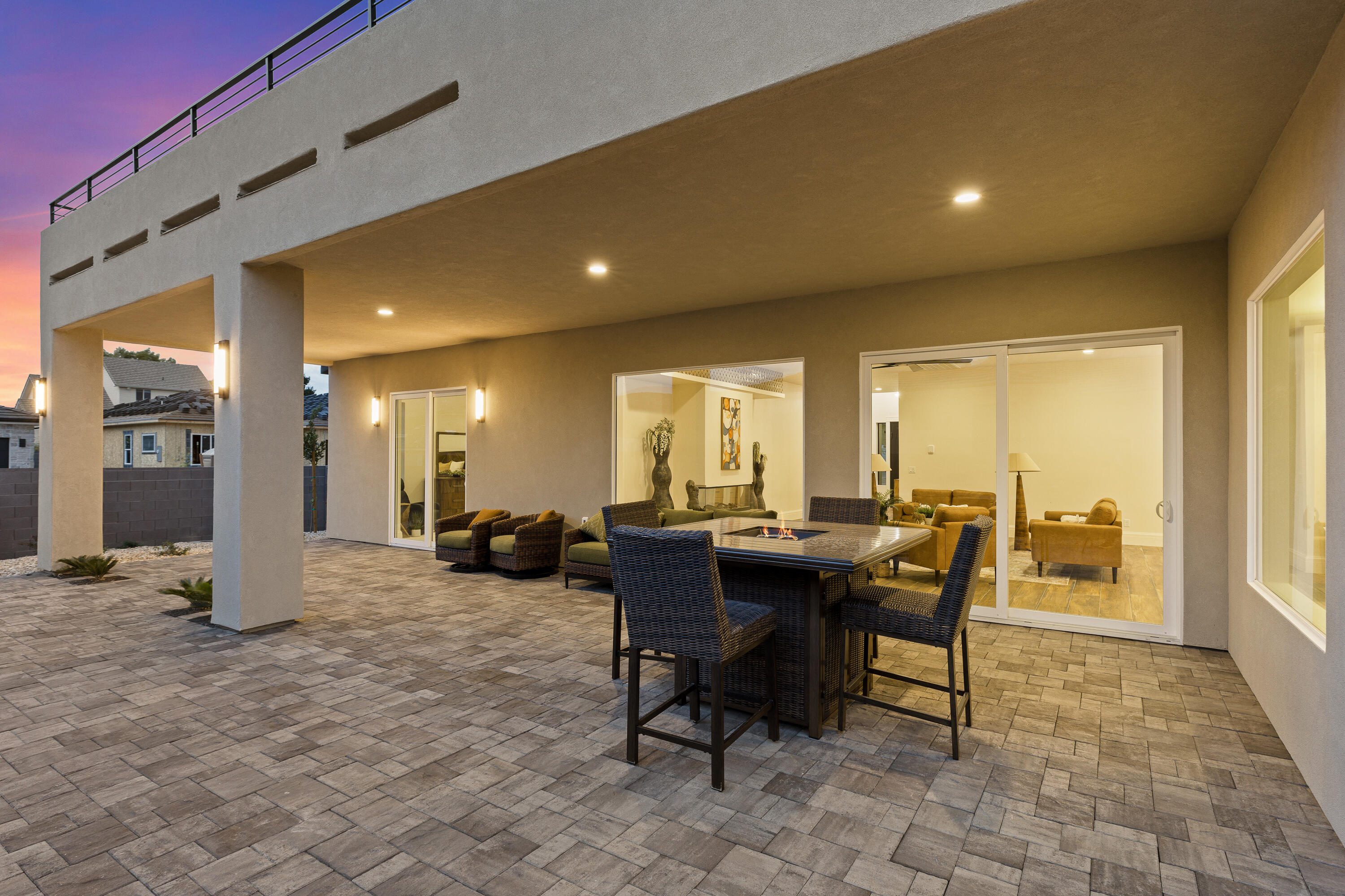 FALCON RIDGE - Residential