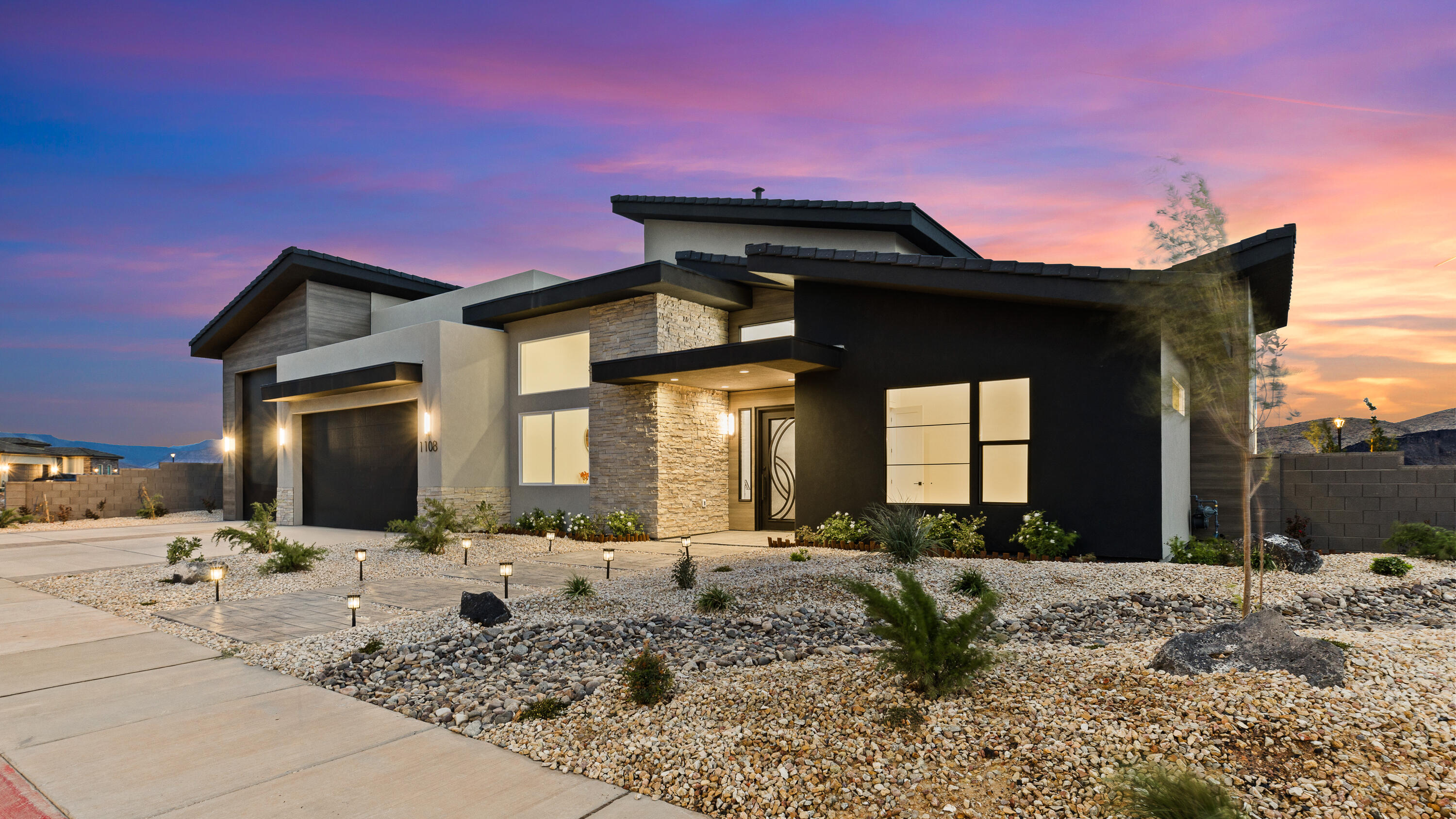 FALCON RIDGE - Residential