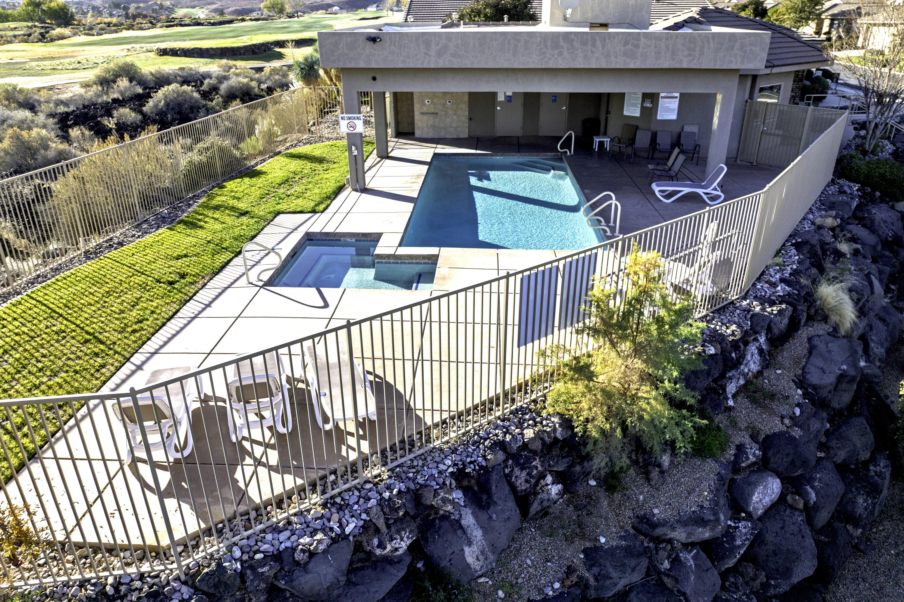 WAILEA FALLS AT STONEBRIDGE - Residential