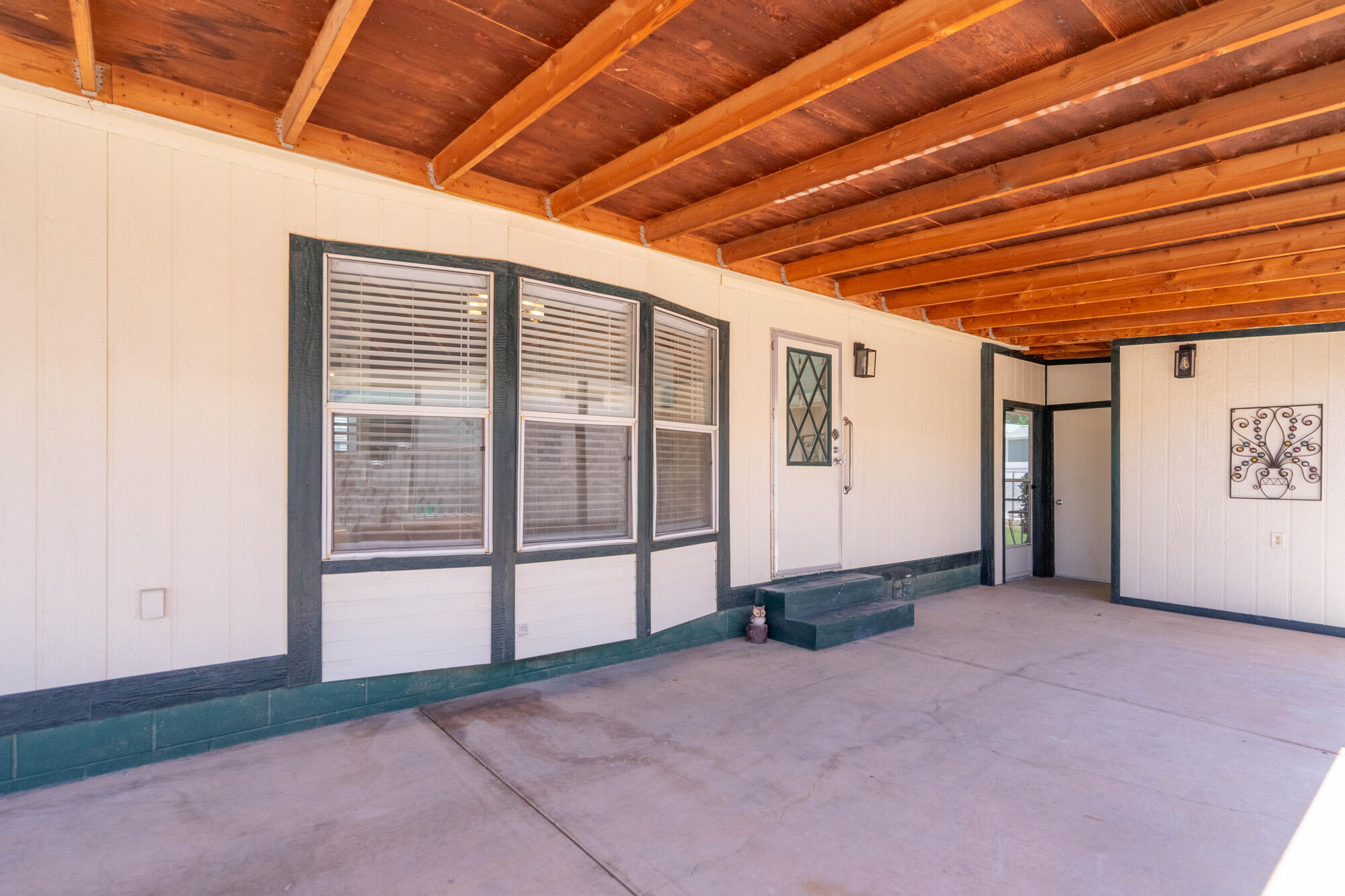LAVA BLUFF MOBILE HOME PARK - Residential