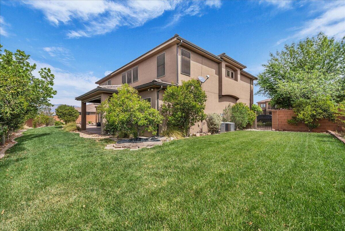 SUN VALLEY ESTATES - Residential