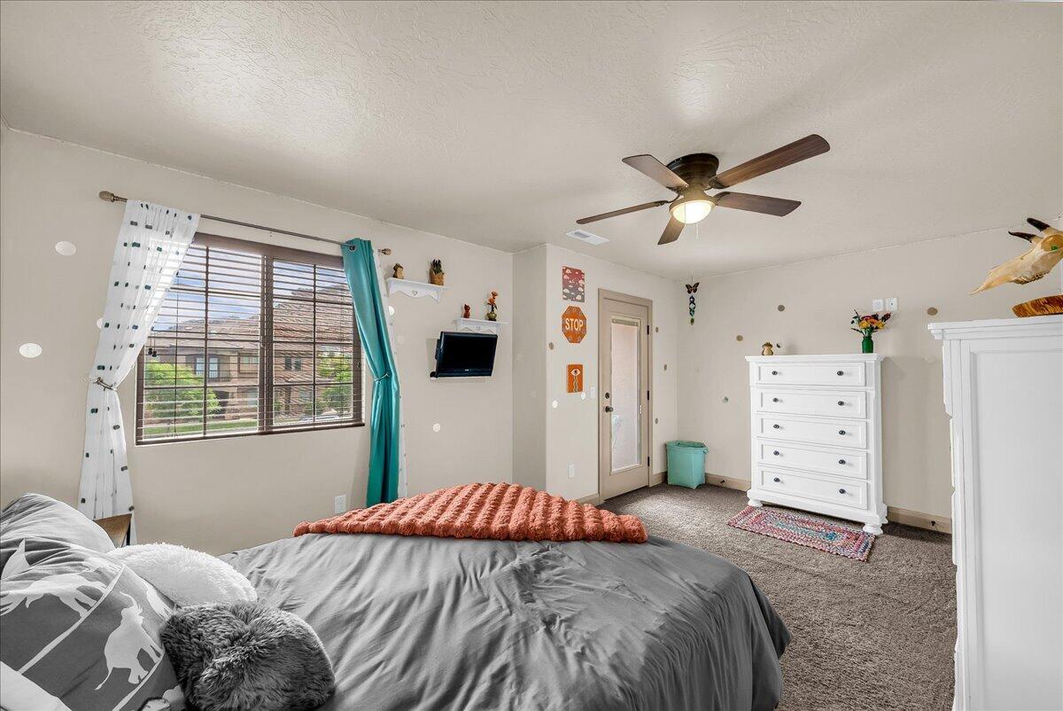 SUN VALLEY ESTATES - Residential