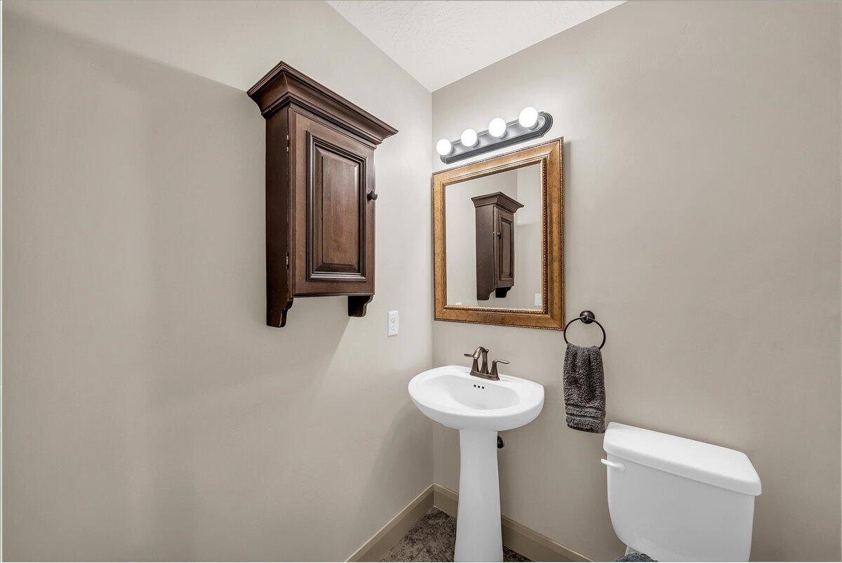 SUN VALLEY ESTATES - Residential