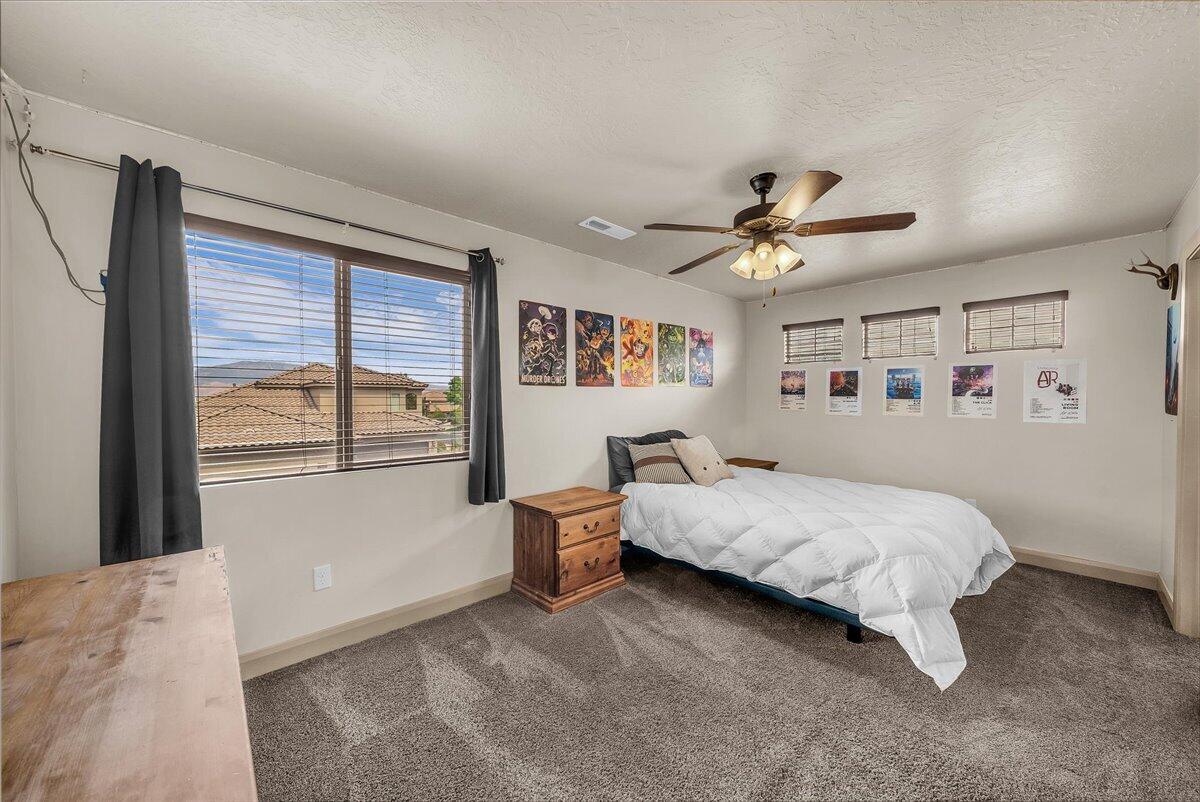 SUN VALLEY ESTATES - Residential
