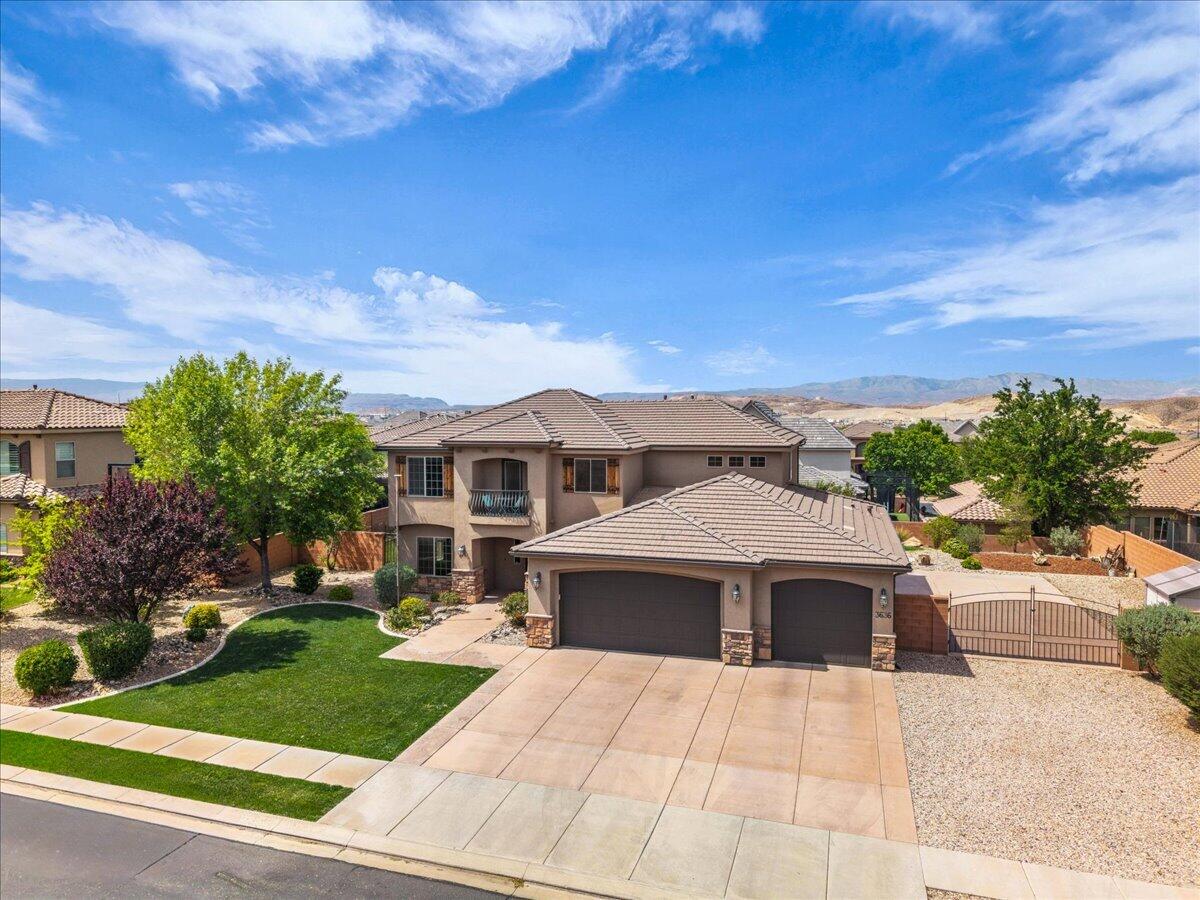 SUN VALLEY ESTATES - Residential