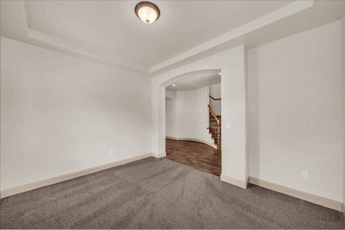 SUN VALLEY ESTATES - Residential