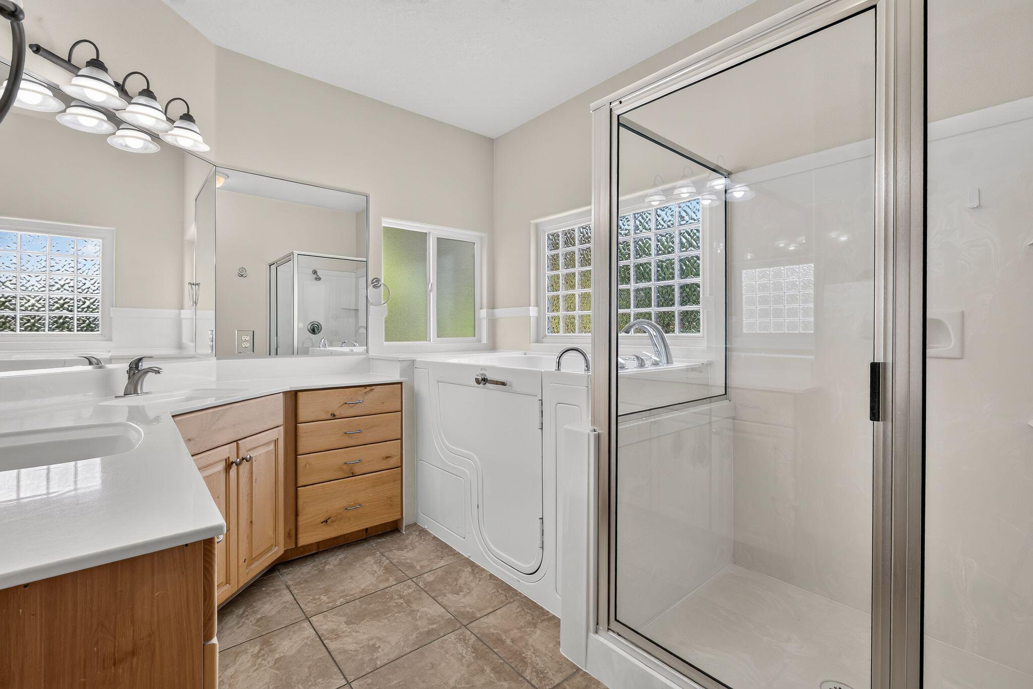 EMERALD SPRINGS TOWNHOMES - Residential