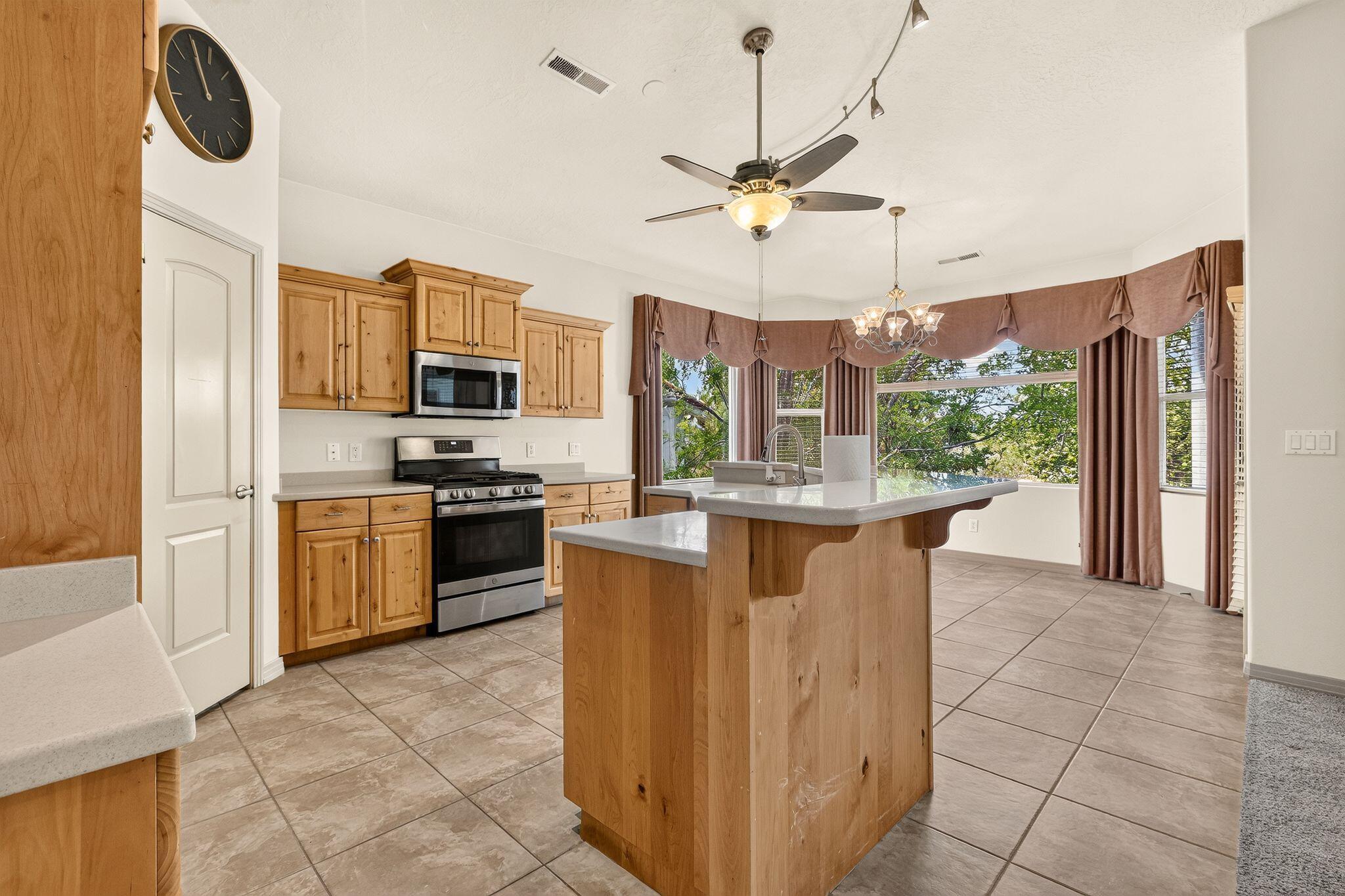 EMERALD SPRINGS TOWNHOMES - Residential