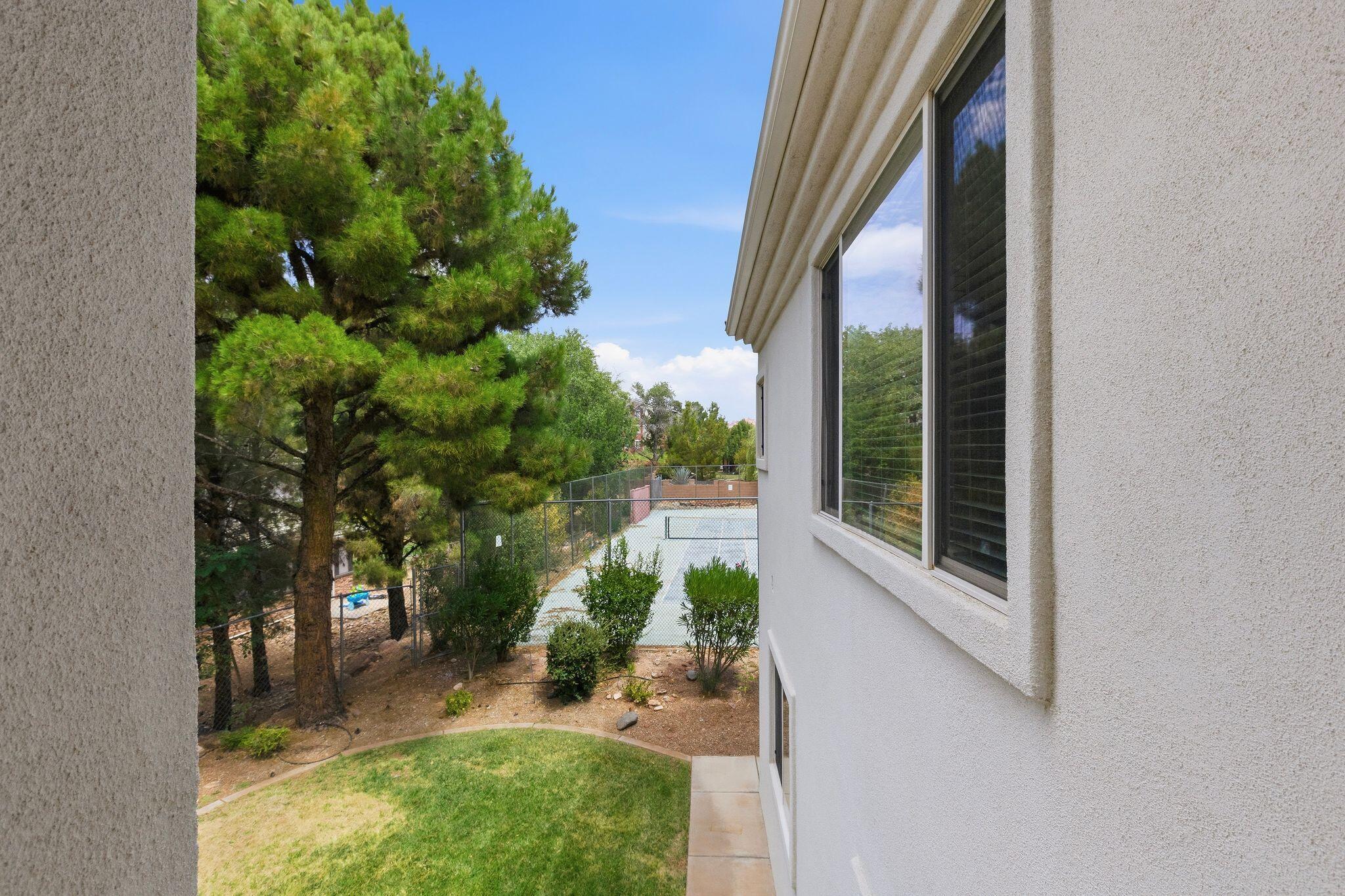 EMERALD SPRINGS TOWNHOMES - Residential