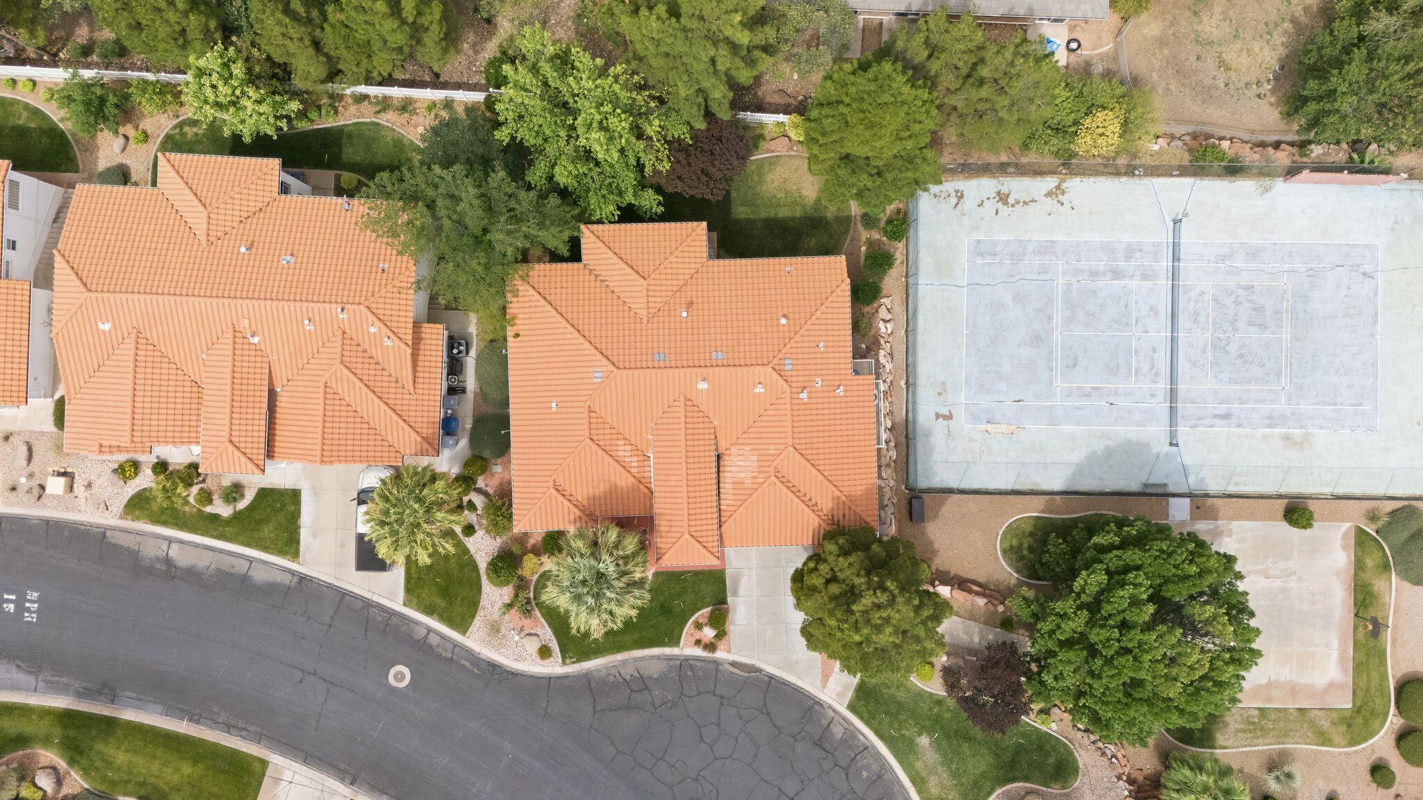 EMERALD SPRINGS TOWNHOMES - Residential