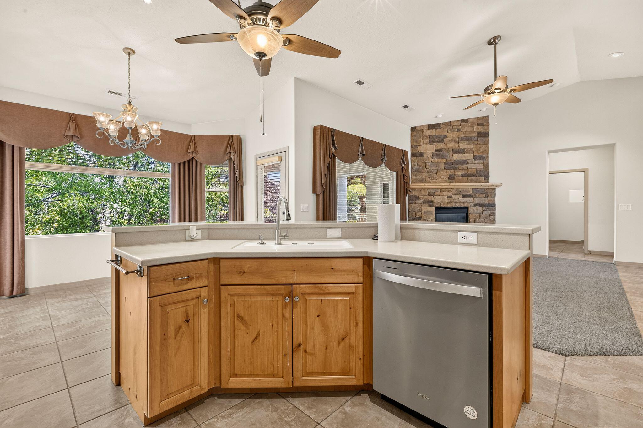 EMERALD SPRINGS TOWNHOMES - Residential