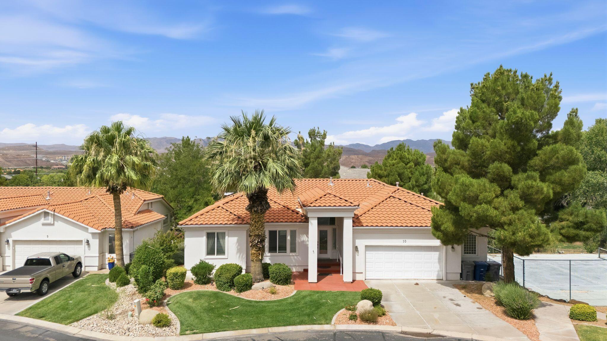 EMERALD SPRINGS TOWNHOMES - Residential