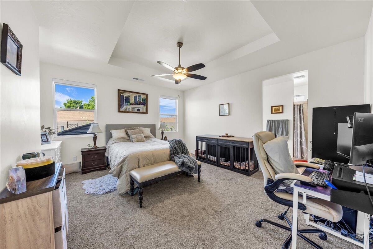 LAVA KNOLLS - Residential