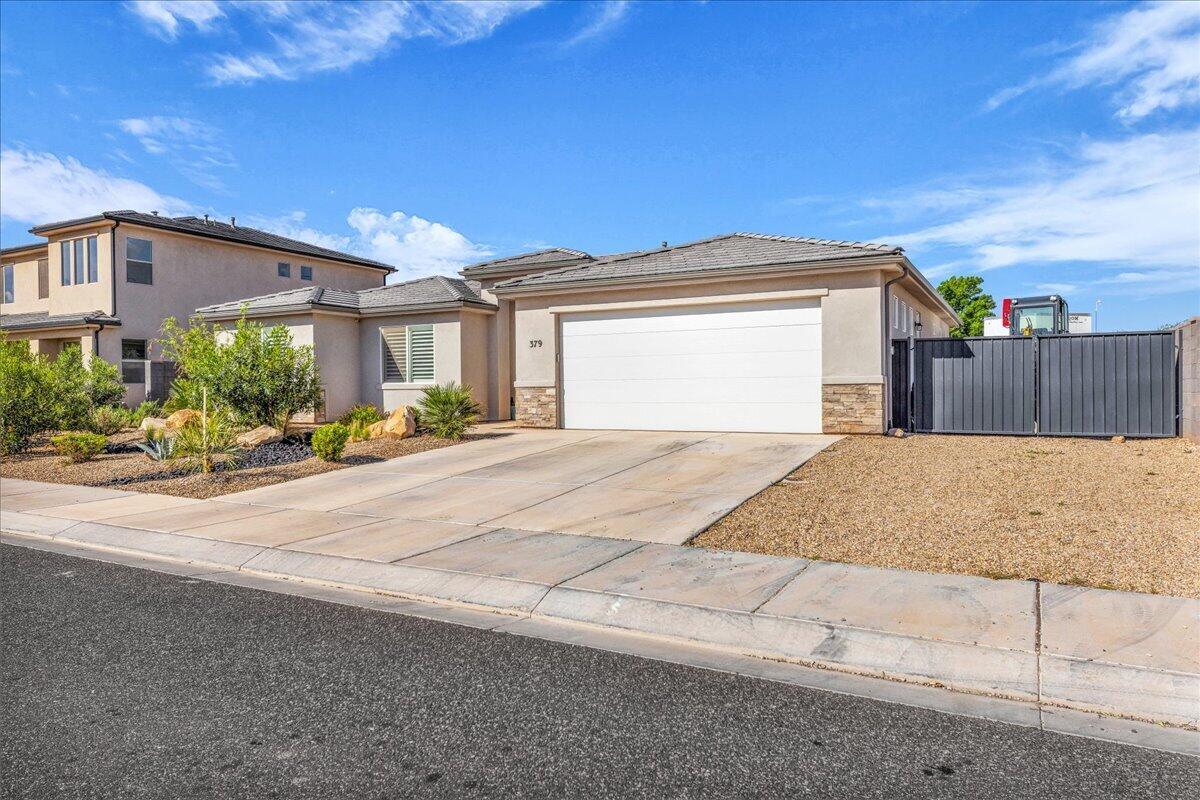 LAVA KNOLLS - Residential