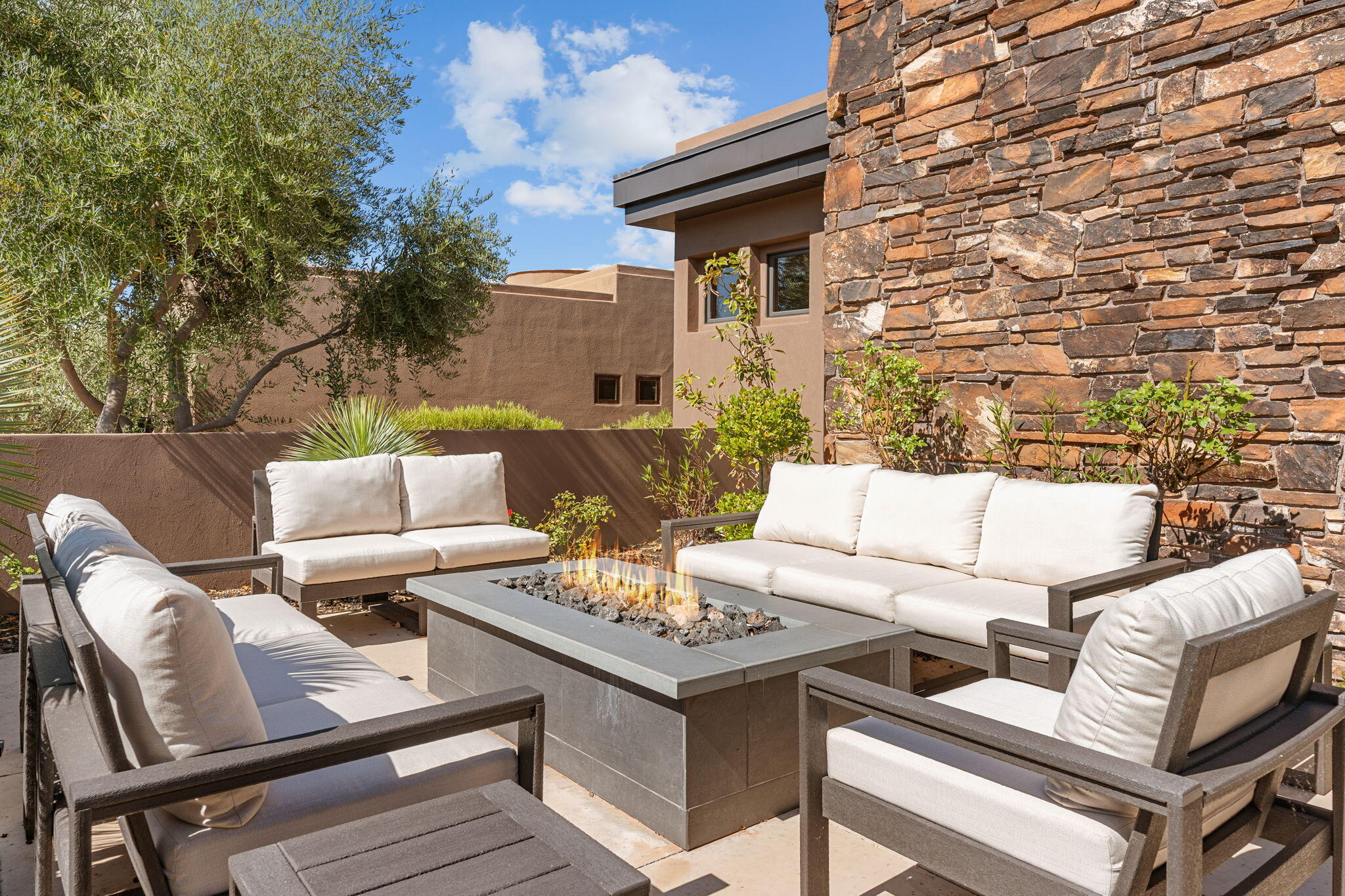 CLIFFS OF SNOW CANYON - Residential