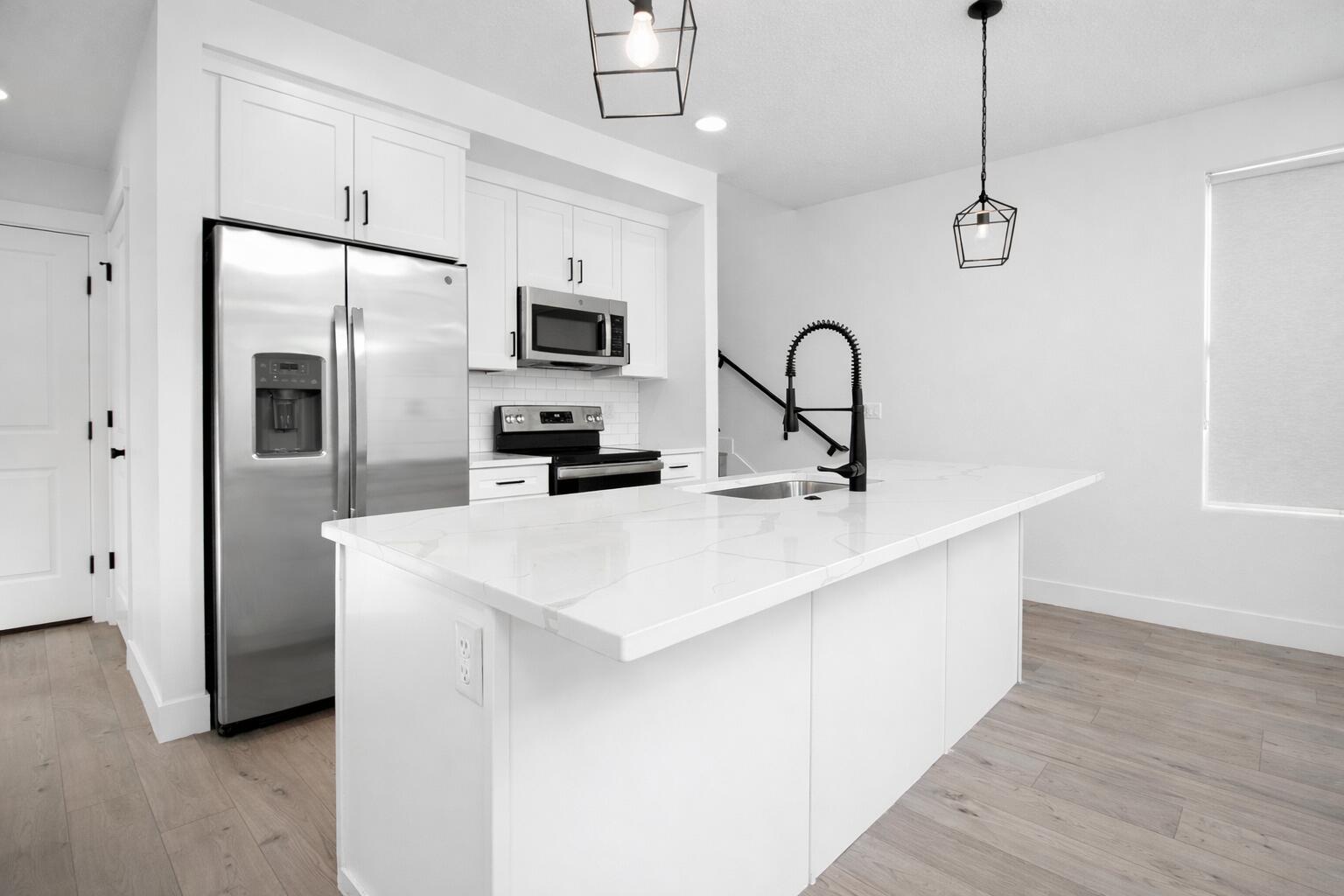 DESERT COLOR AUBURN HILLS - Residential