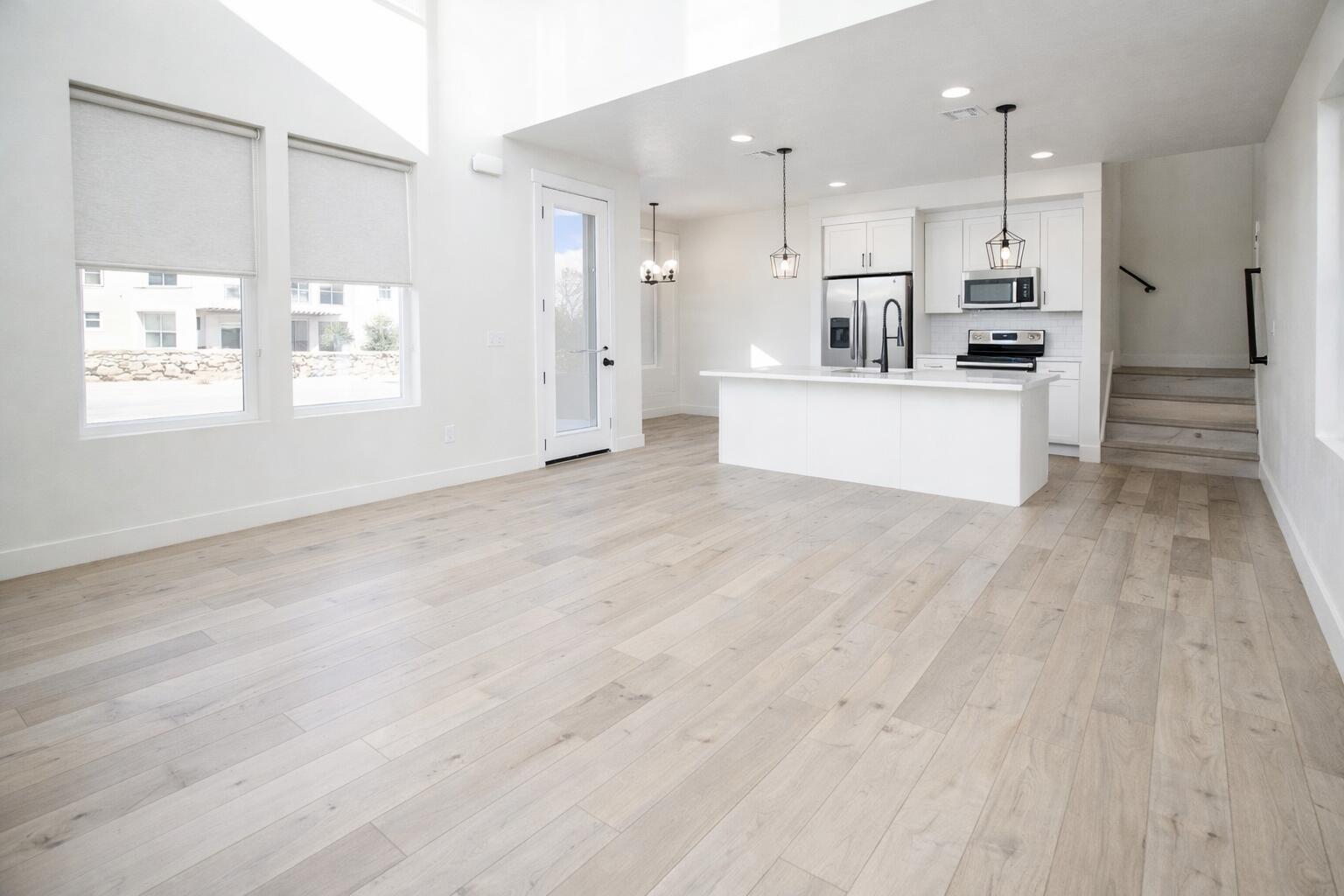 DESERT COLOR AUBURN HILLS - Residential