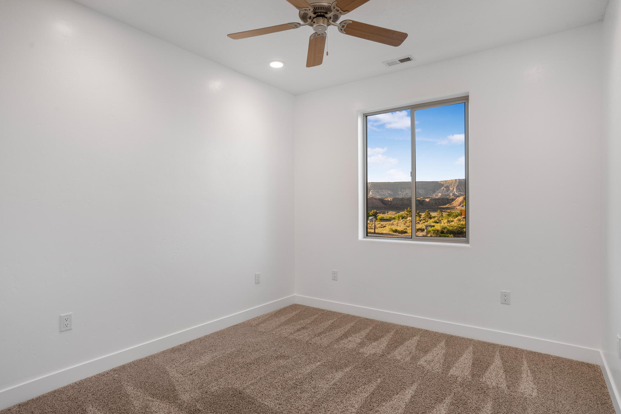 VIRGIN TOWNSITE - Residential