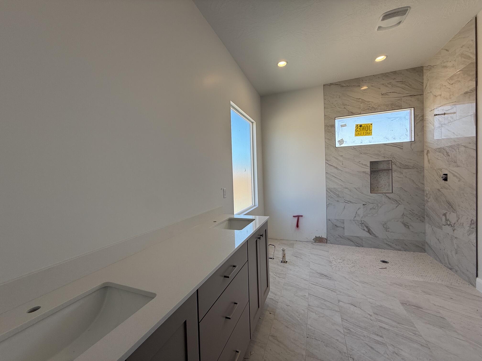 SERENITY ESTATES - Residential