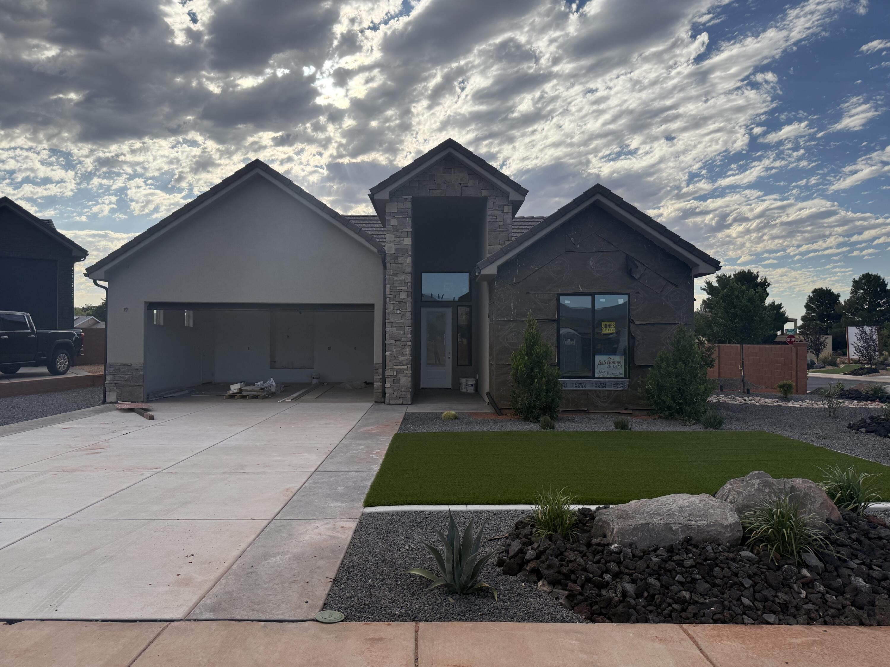 SERENITY ESTATES - Residential