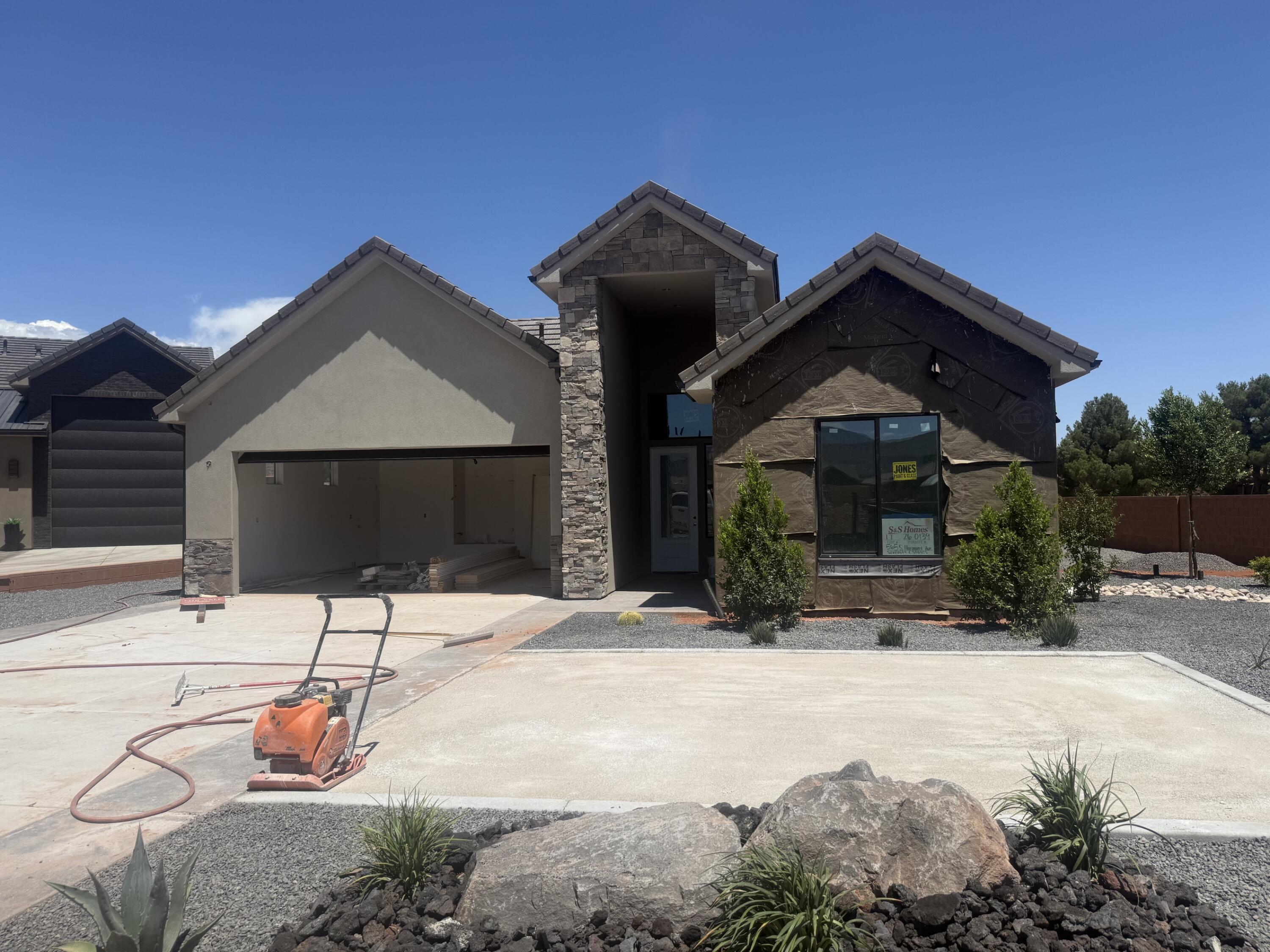 SERENITY ESTATES - Residential