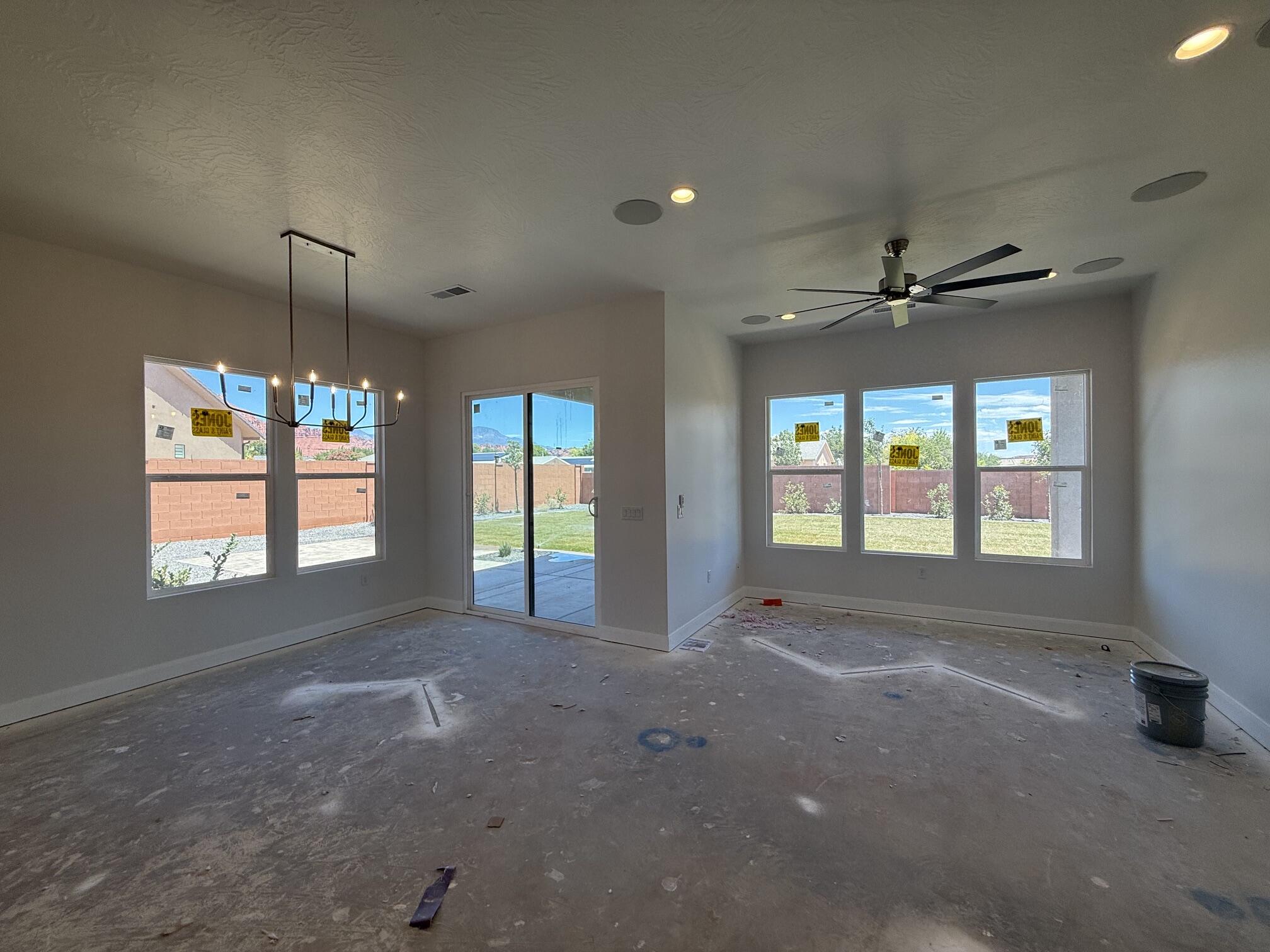 SERENITY ESTATES - Residential