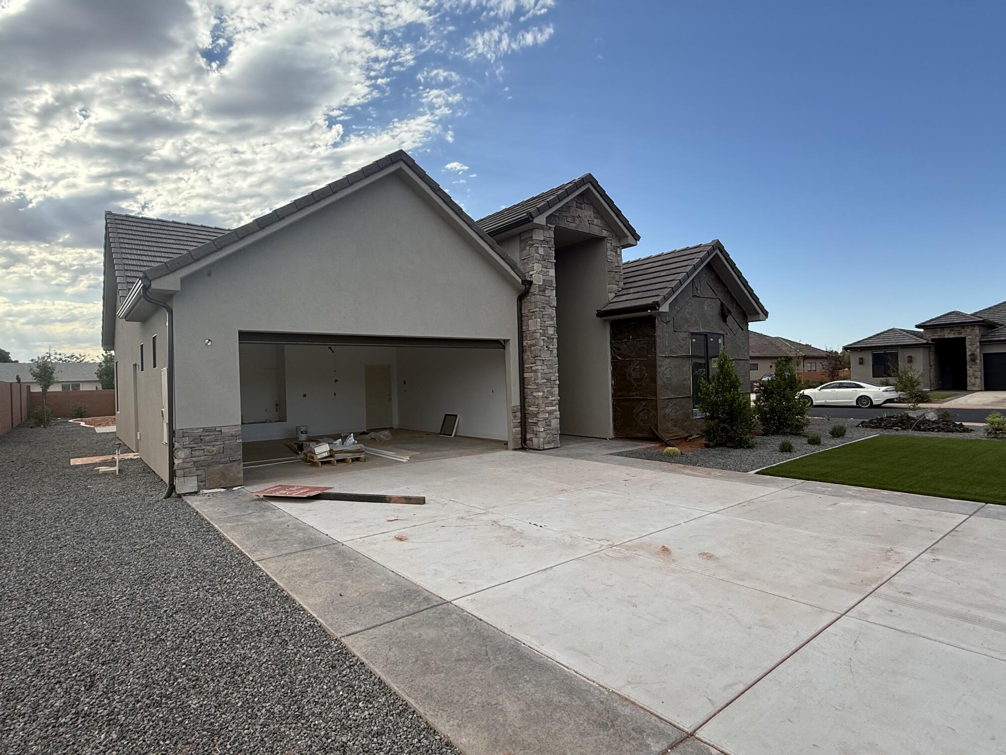 SERENITY ESTATES - Residential