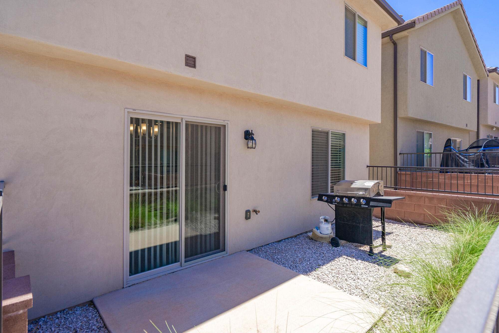 DESERT BLUFF AT DESERT CANYONS TOWNHOMES - Residential
