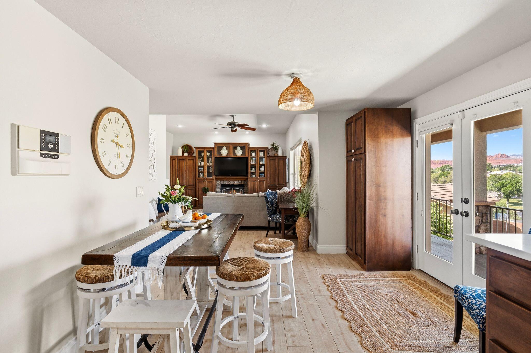 SUNSET PLATEAU - Residential