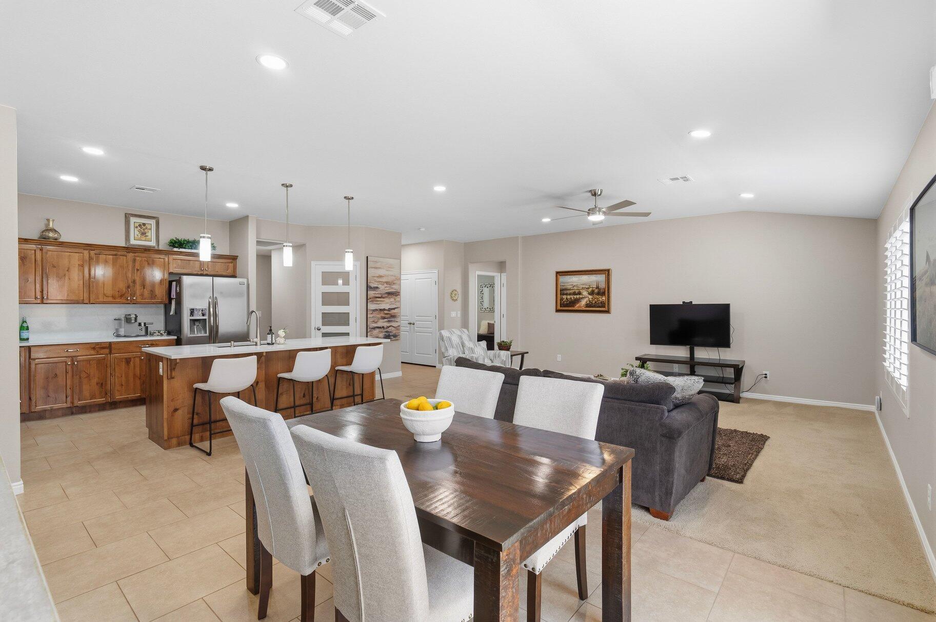 SUN CREST WEST - Residential