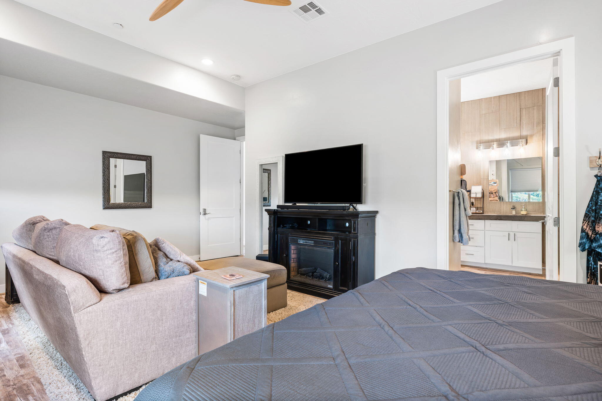 RETREAT AT SAND HOLLOW RESORT - Residential