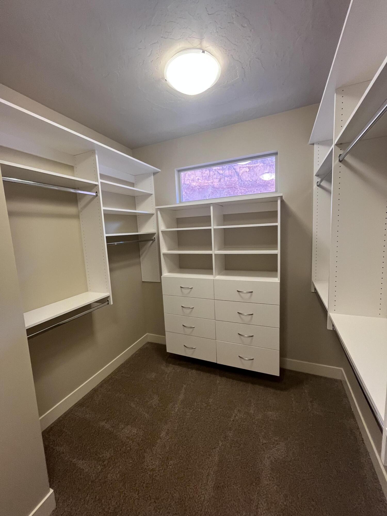 PRIMROSE POINT - Residential